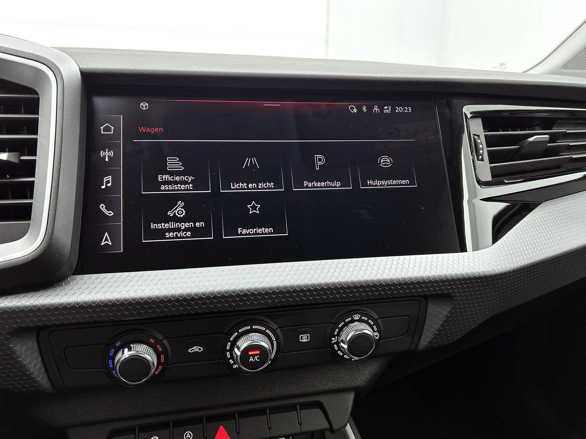 Audi-A1 Sportback-image-8