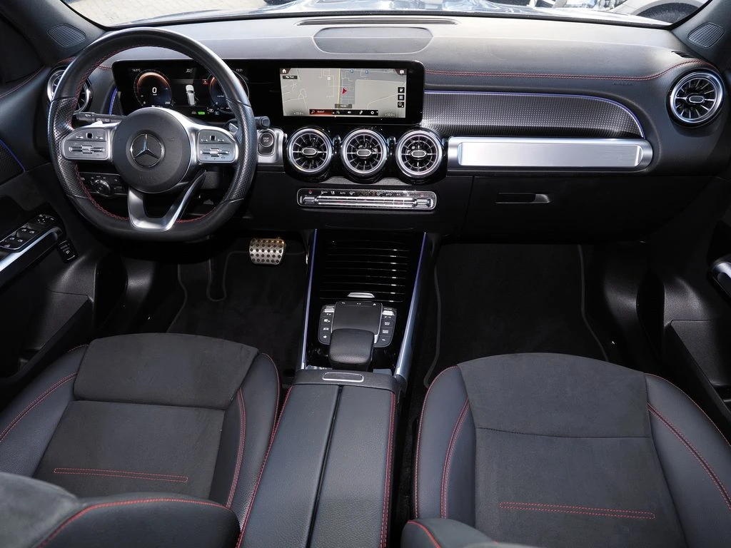 Mercedes-Benz-EQB 300-image-12