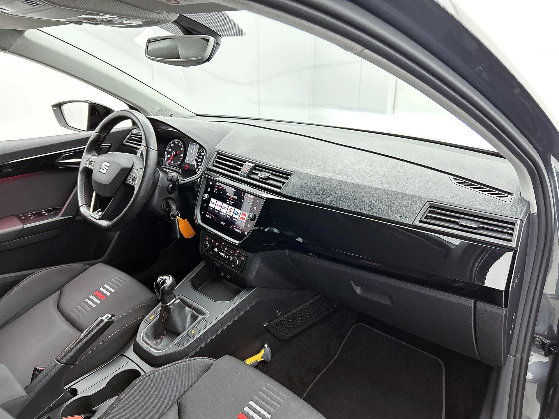 SEAT-Ibiza-image-18