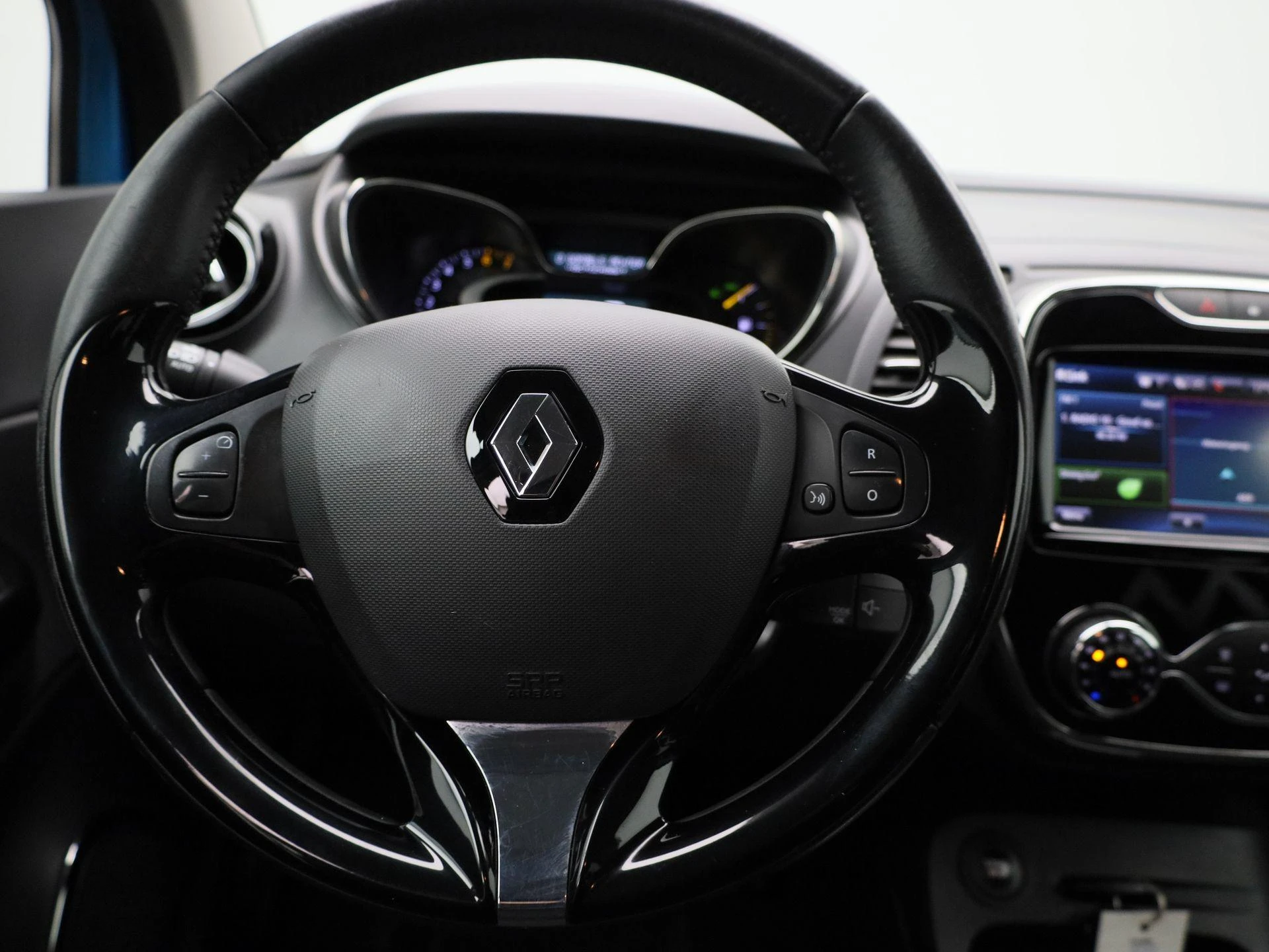 Renault-Captur-image-7