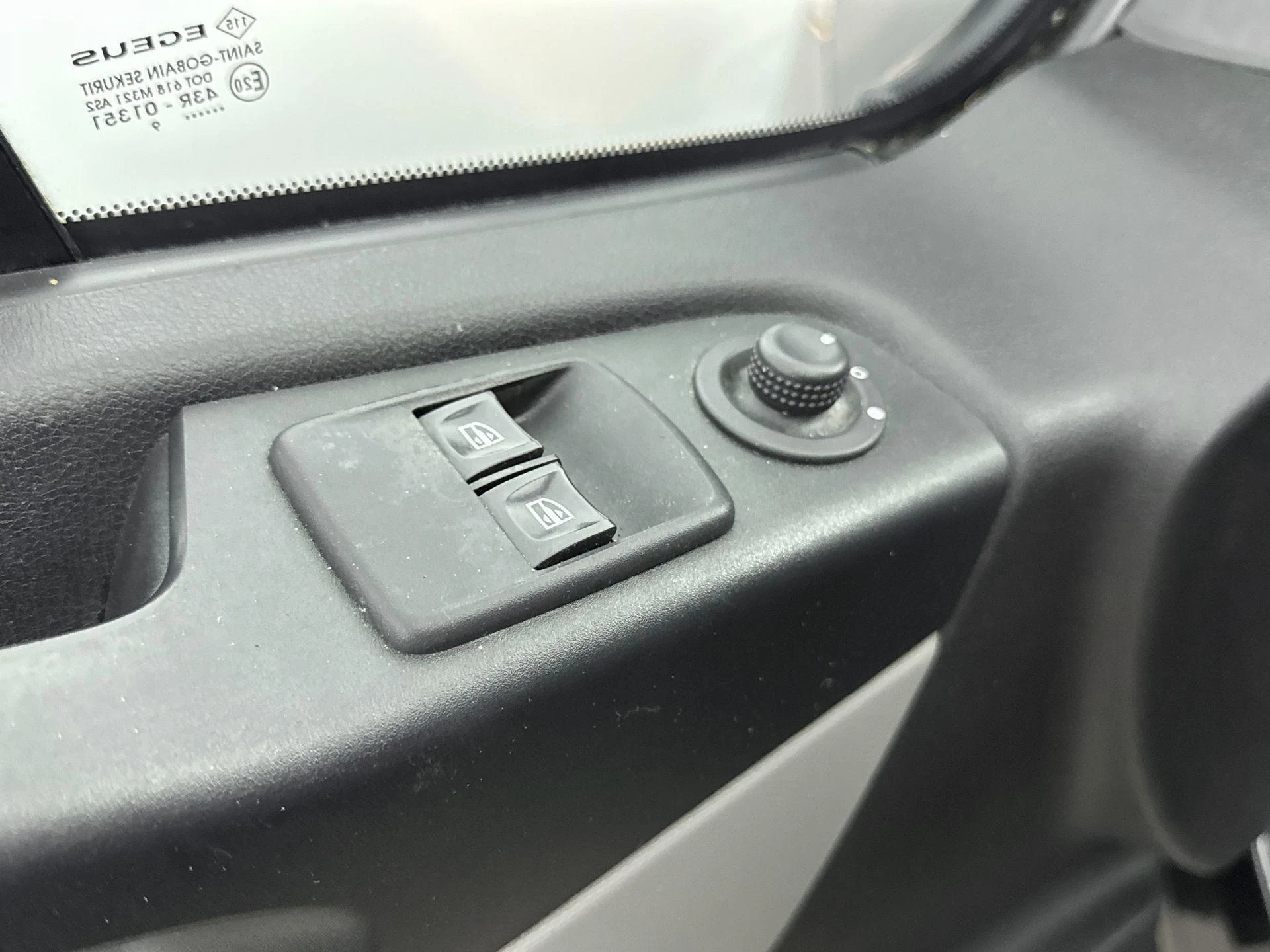 Renault-Trafic-image-23