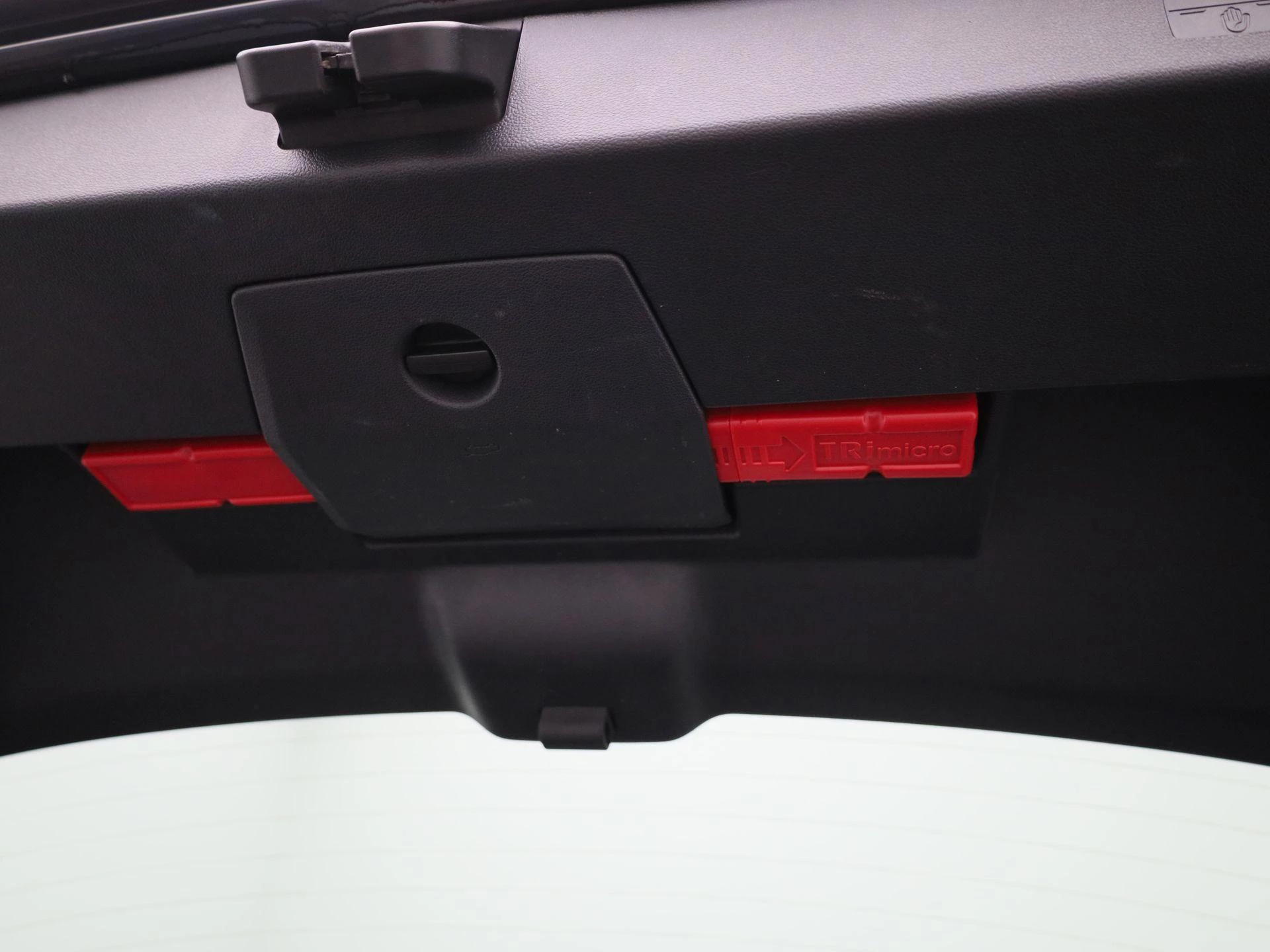 Volkswagen-Polo-image-11