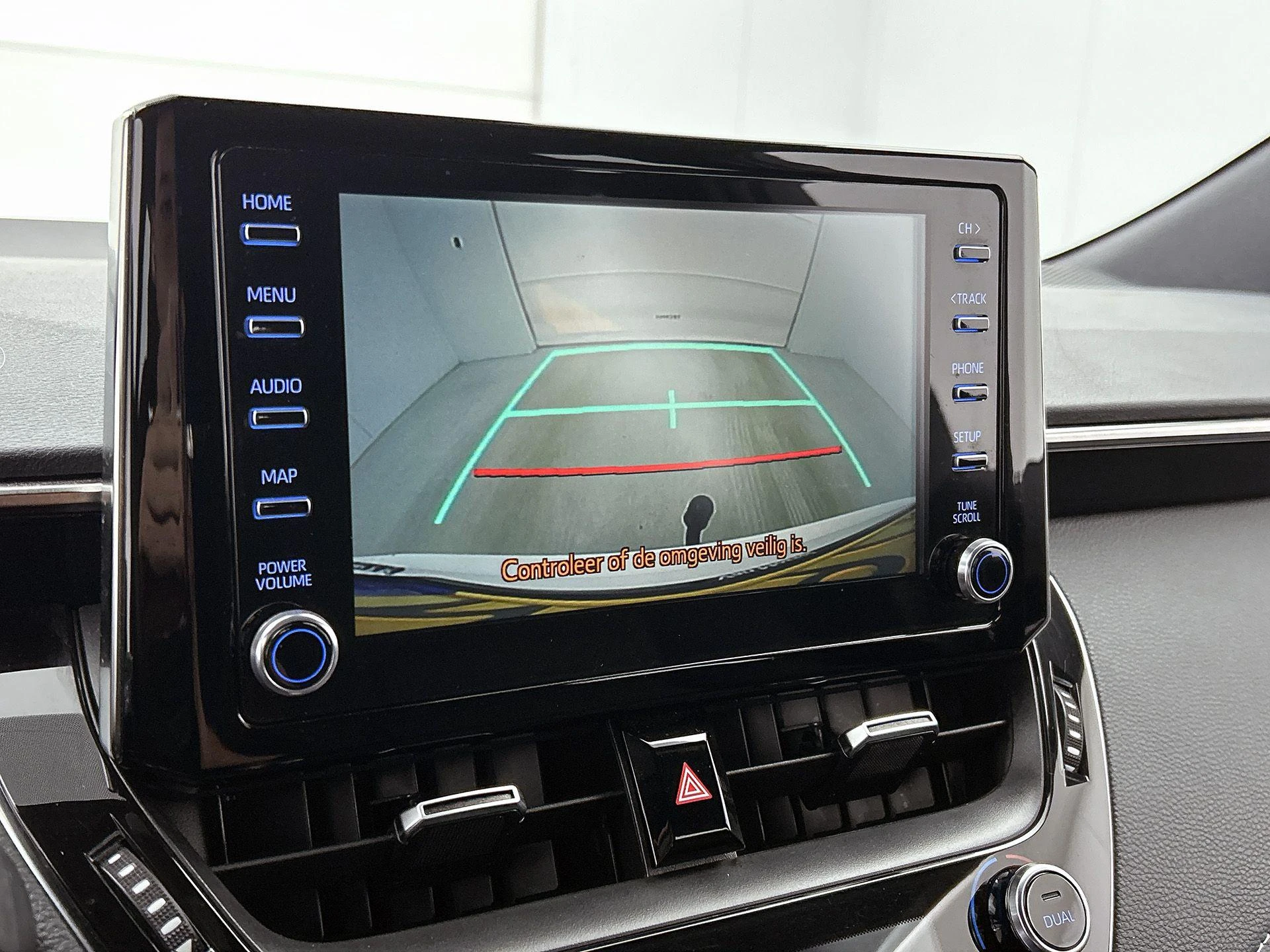Toyota-Corolla Touring Sports-image-24