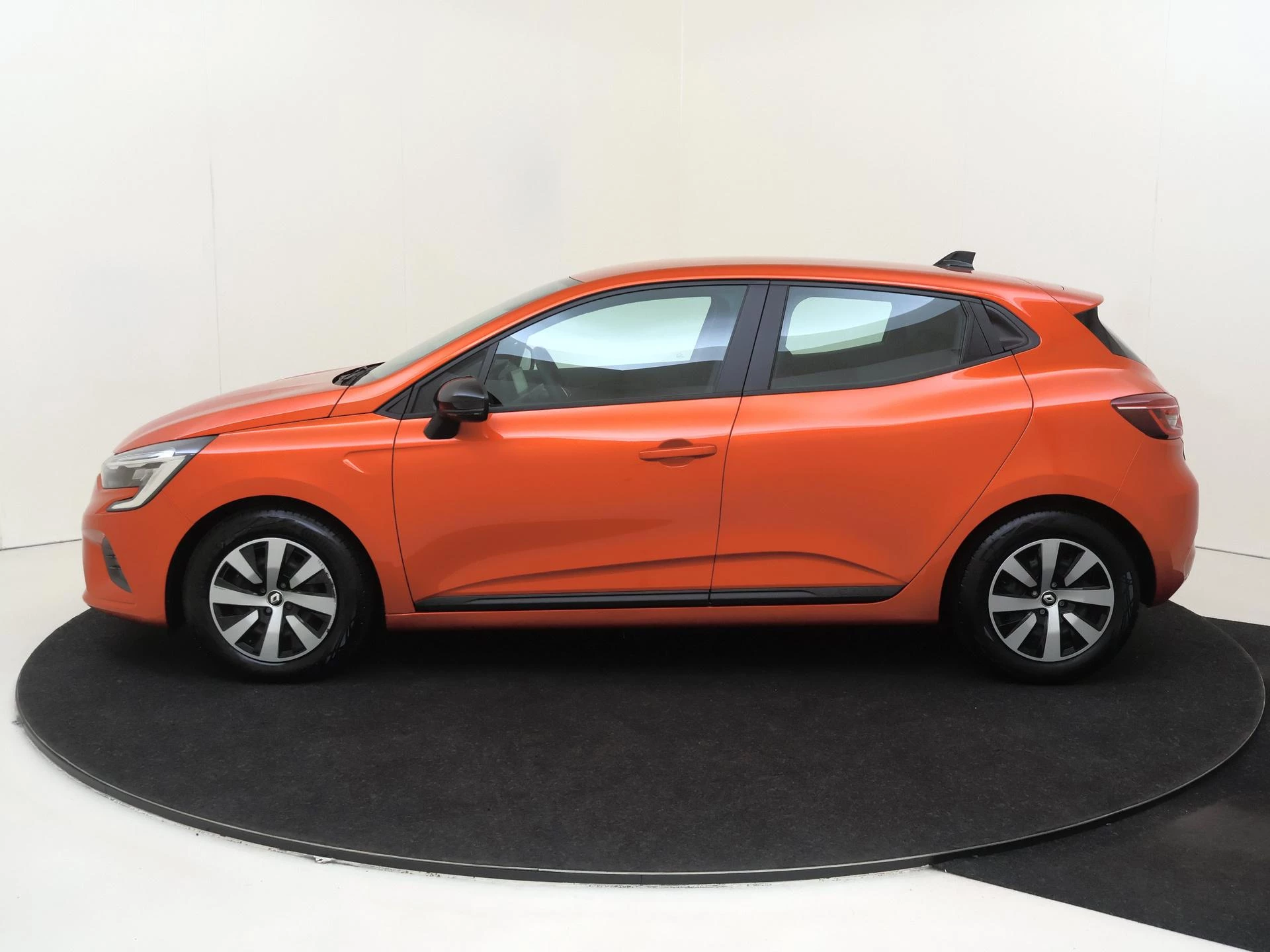 Renault-Clio-image-7