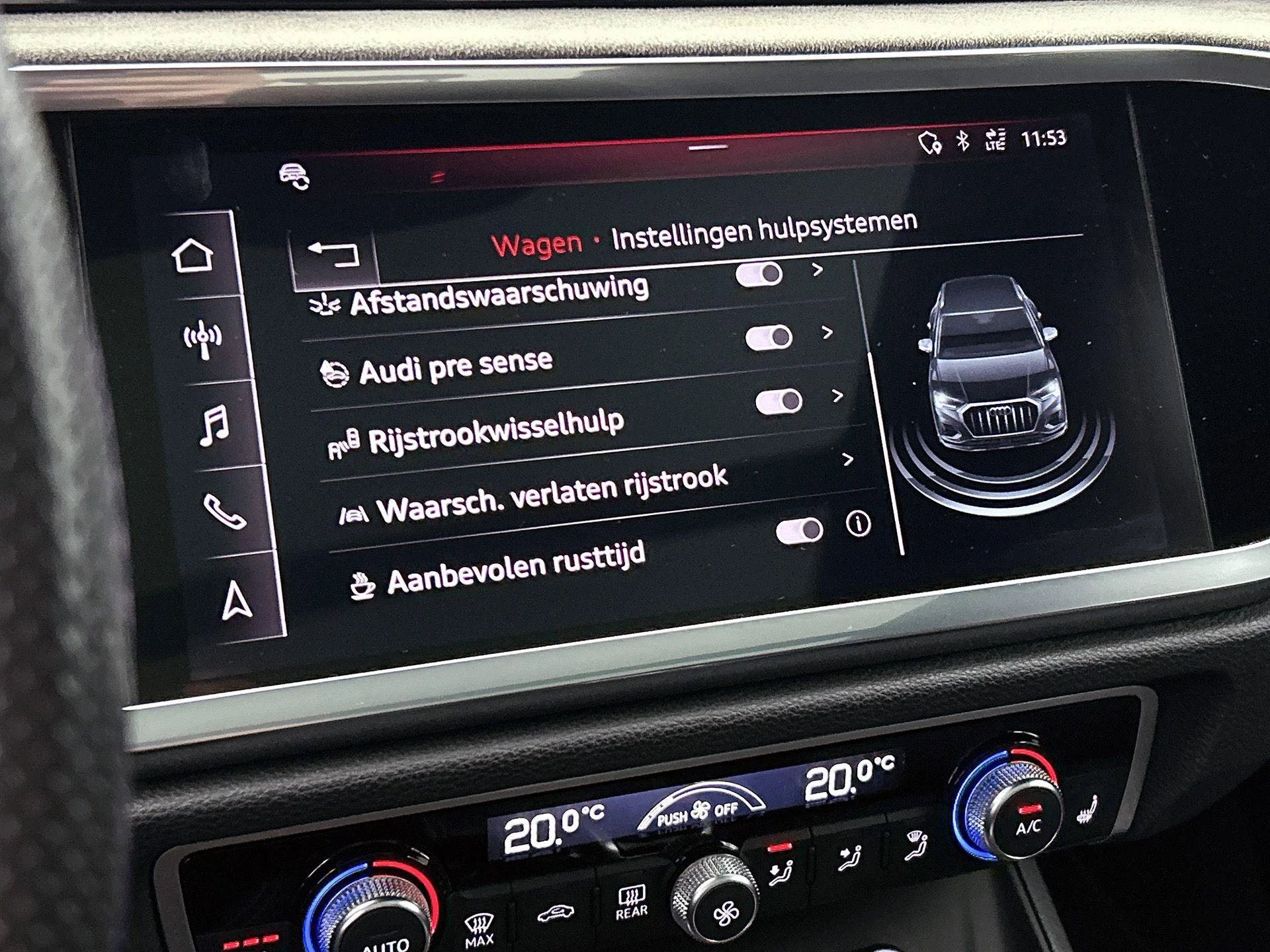 Audi-Q3-image-12