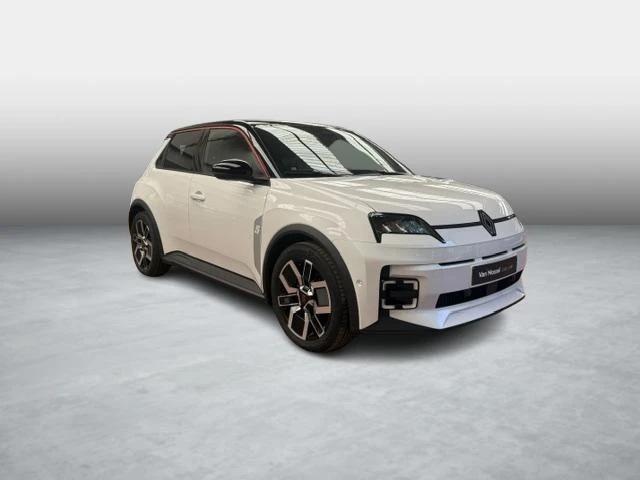 Renault 5 E-Tech electric EV 52kWh Techno 110 kW comfort range