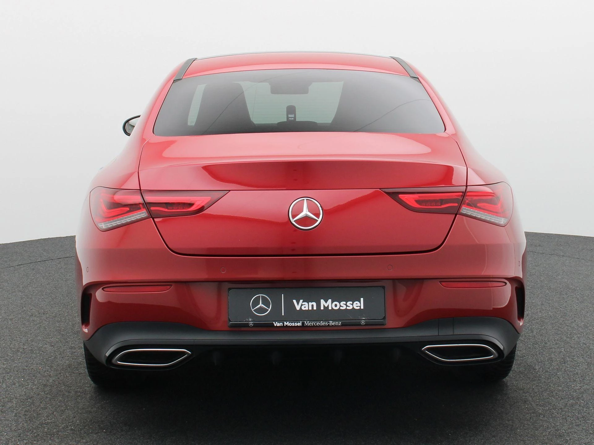 Mercedes-Benz CLA 250 e AMG Line + LEDER + CARPLAY + PANO DAK + HEAD UP + MULTIBEAM