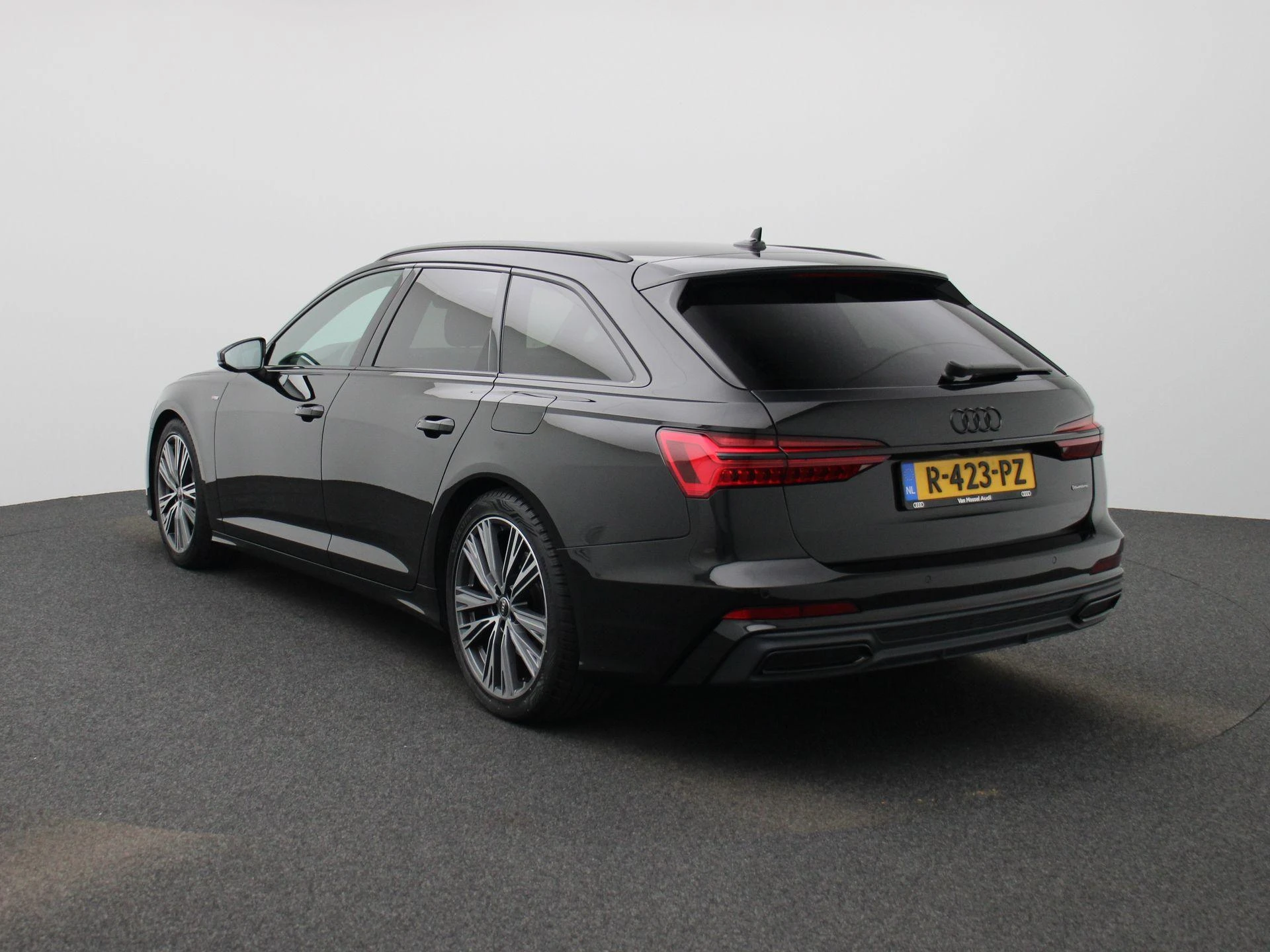 Audi-A6-image-1