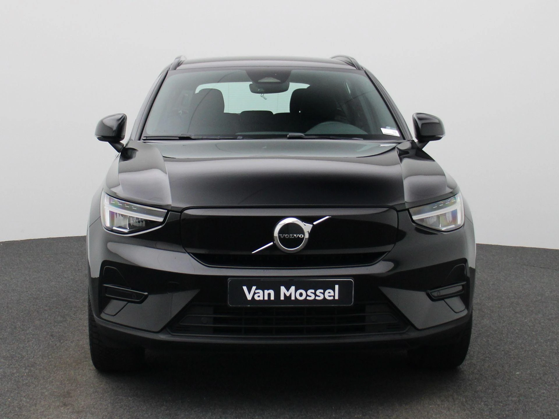 Volvo-XC40-image-2