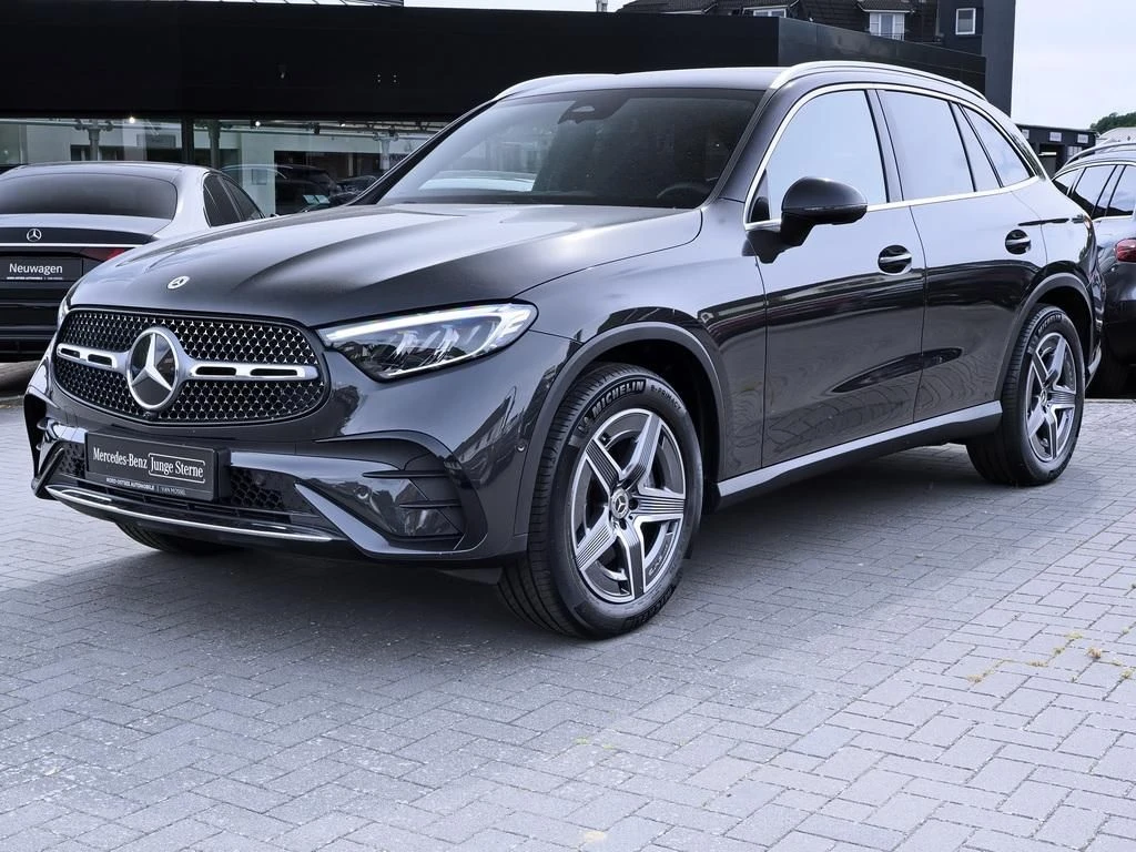 Mercedes-Benz-GLC 300 d-image-7