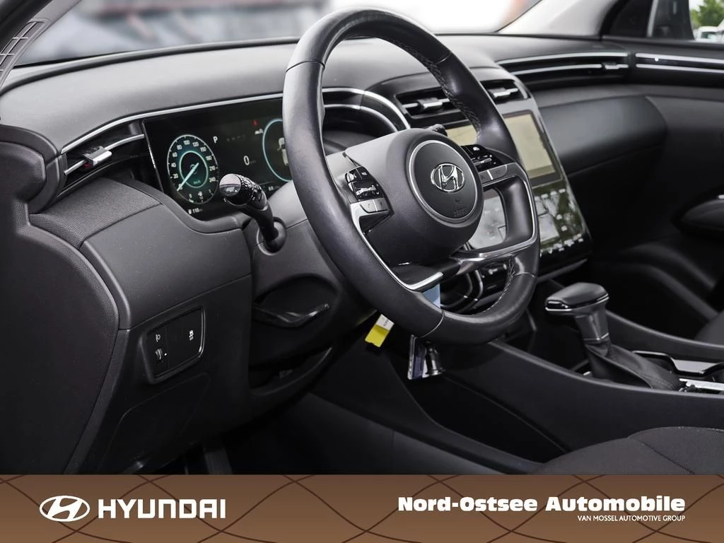 Hyundai Tucson 1.6 T-GDI SELECT 2WD SHZ LHZ NAVI KAMERATL TUCSON 1.6 T-GDI SELECT 2WD SHZ LHZ NAVI KAMERA