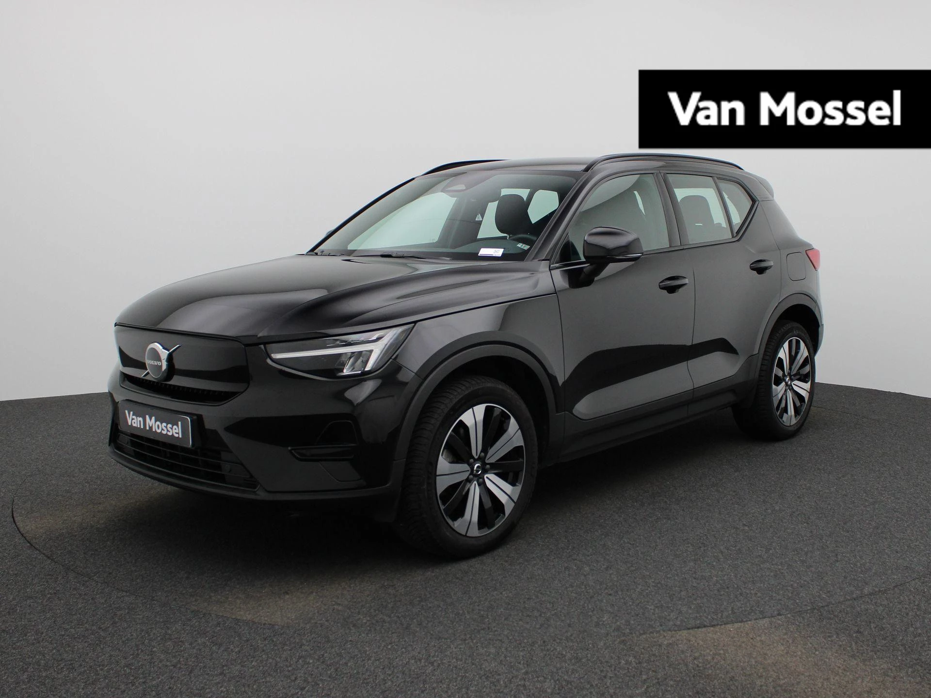 Volvo-XC40-image-0