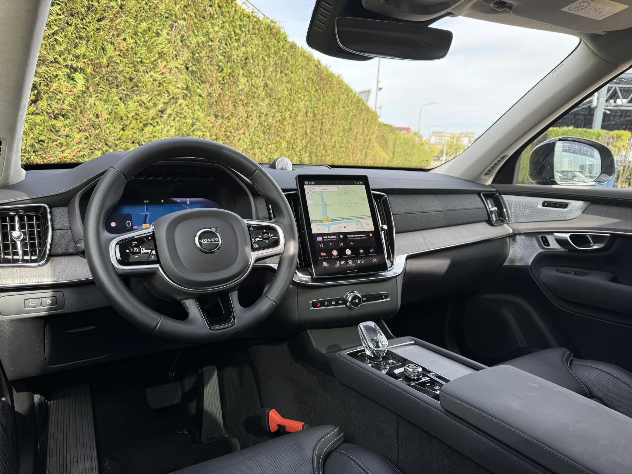 Volvo-XC90-image-1