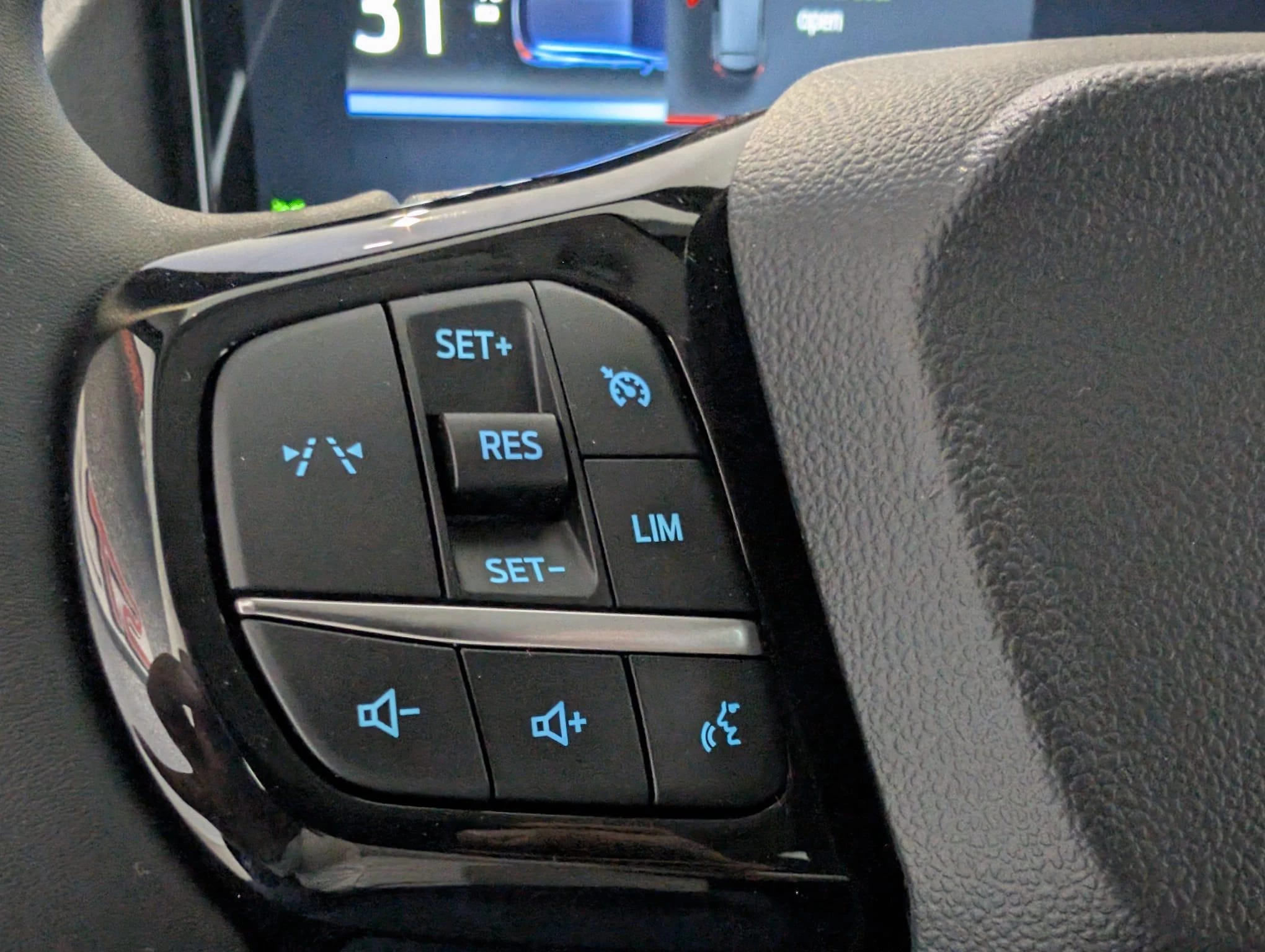 Ford-Puma Gen-E-image-39