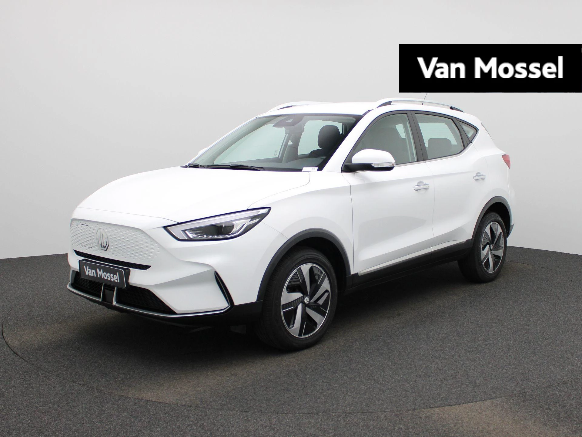 MG-ZS EV-image-0