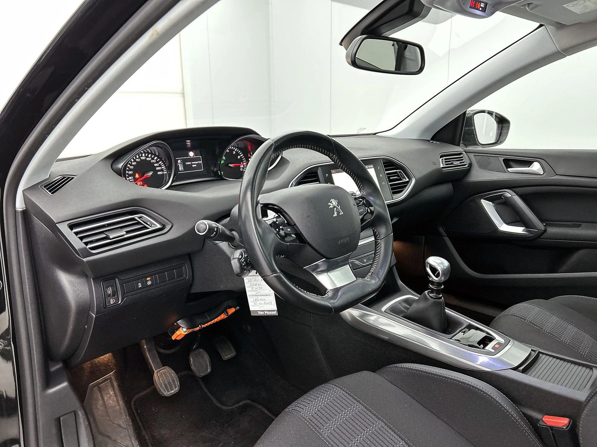 Peugeot-308-image-15