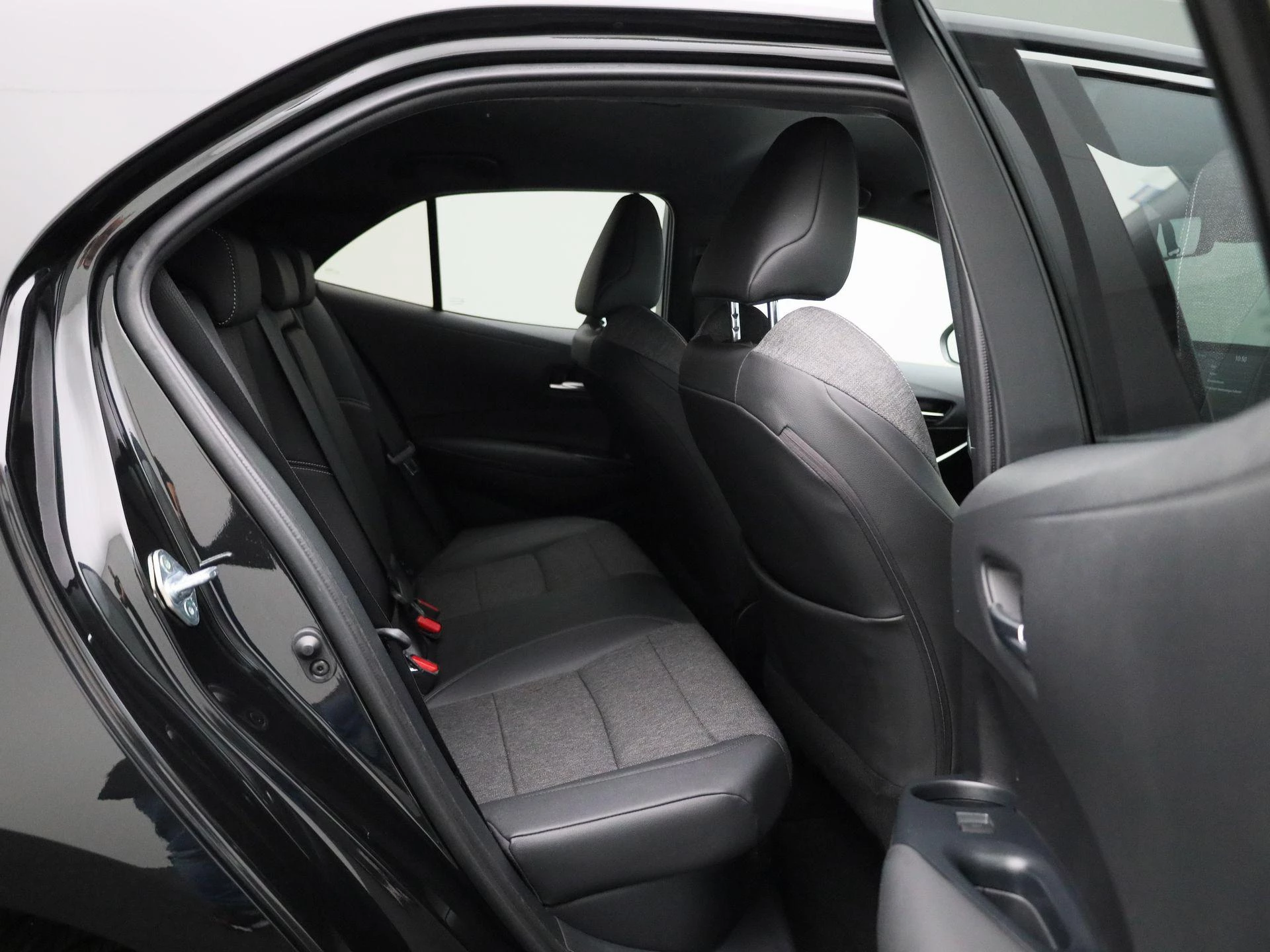 Toyota Corolla 1.8 Hybrid Business Plus