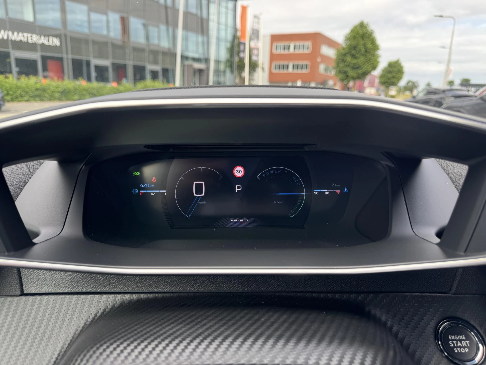Peugeot-2008-image-10