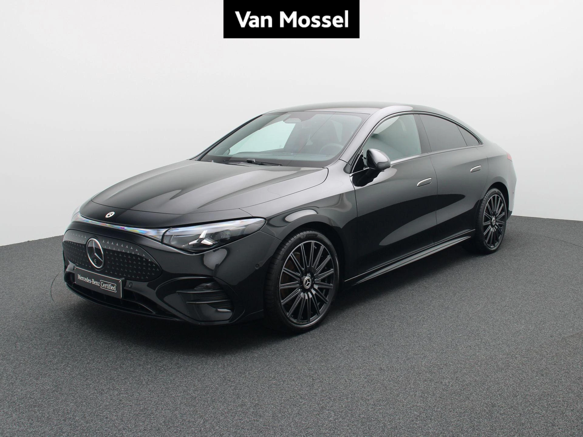 Mercedes-Benz-CLA-image-0