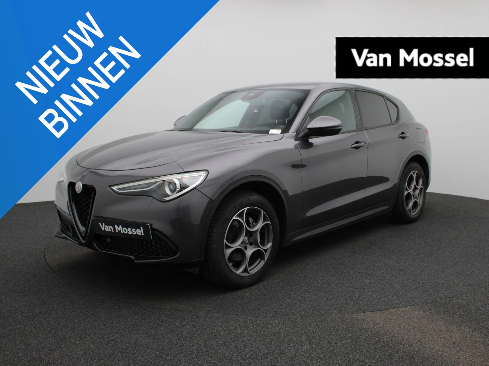 Alfa Romeo-Stelvio-image-0