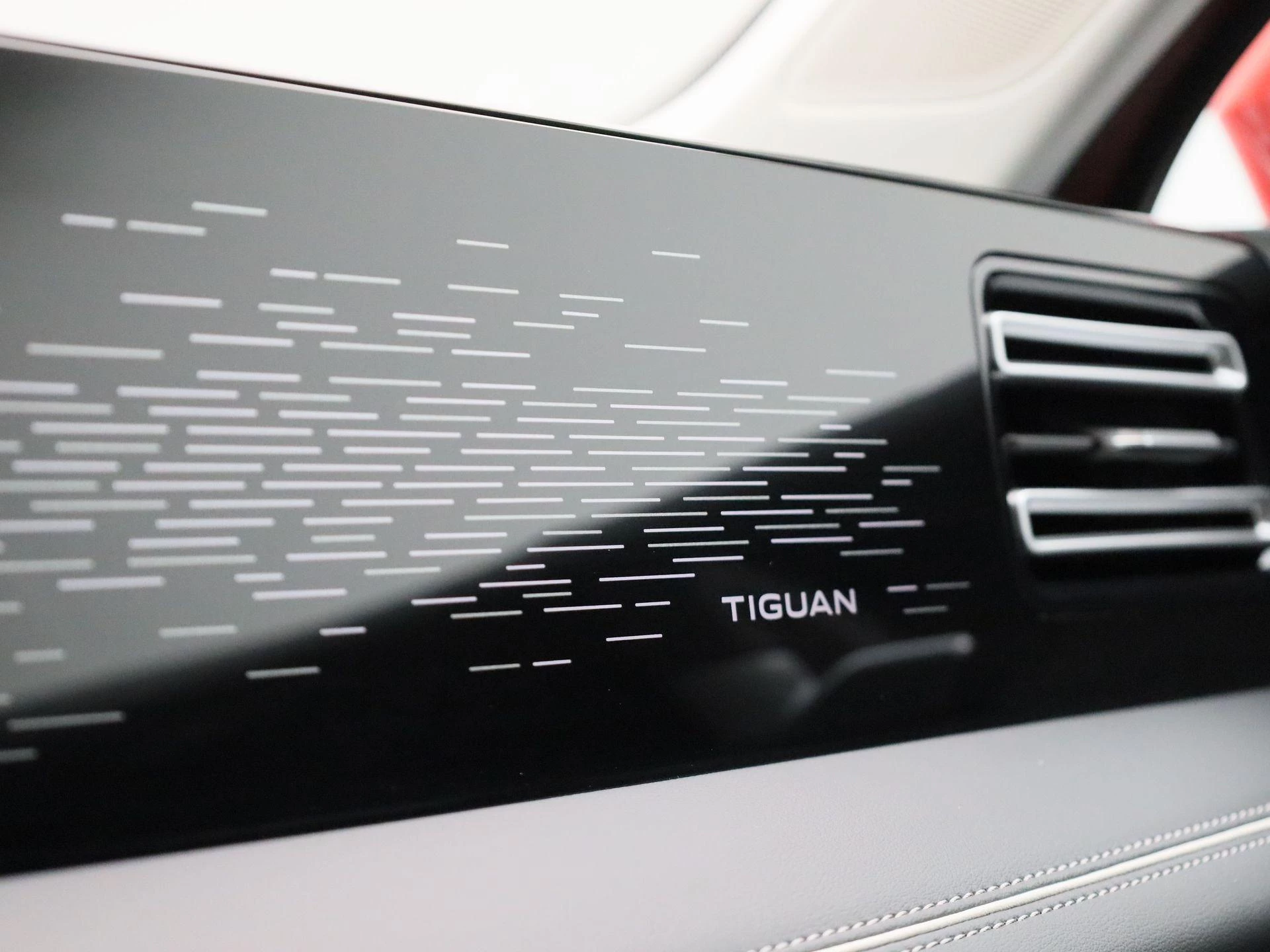 Volkswagen-Tiguan-image-22