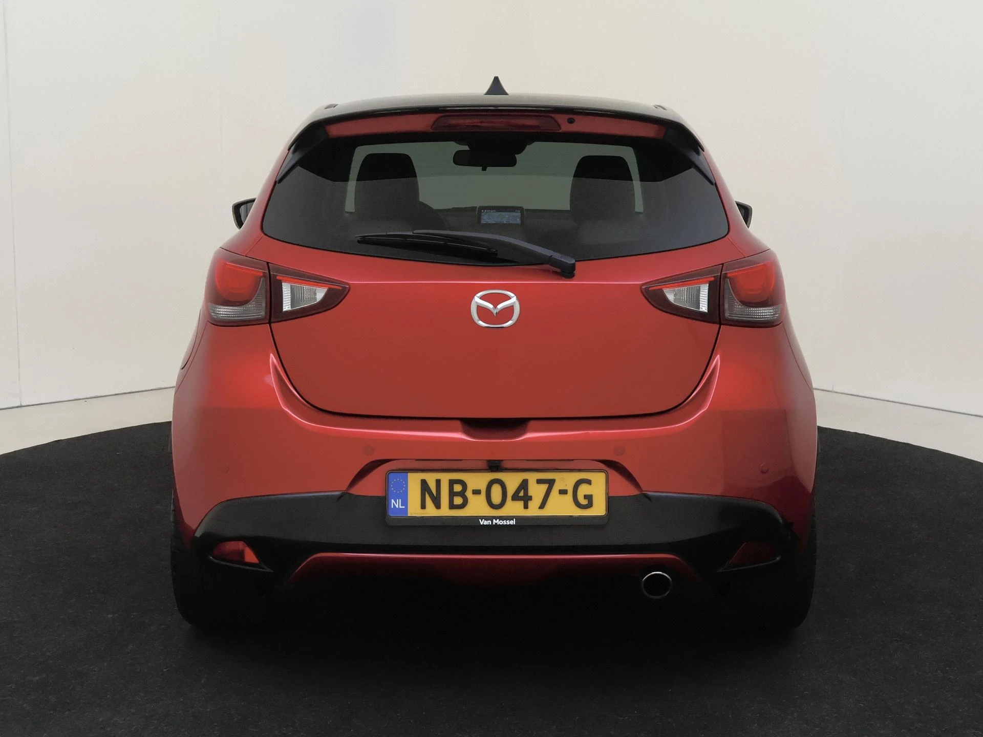 Mazda-2-image-5