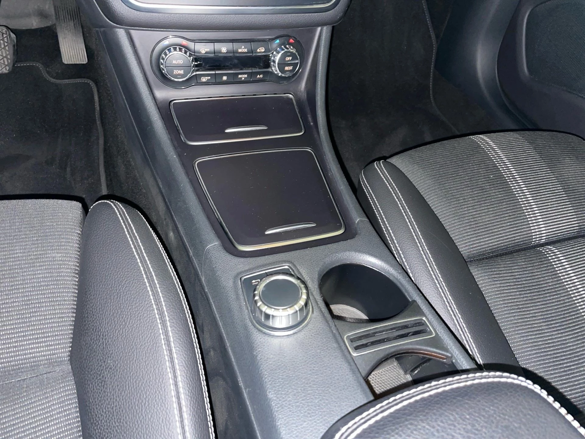 Mercedes-Benz-CLA-image-9