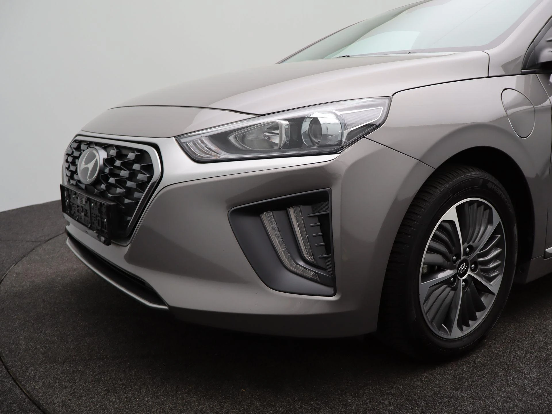 Hyundai-IONIQ-image-34