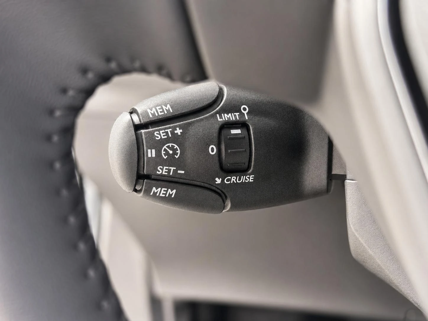 Peugeot 208 1.2 PureTech 100 Style