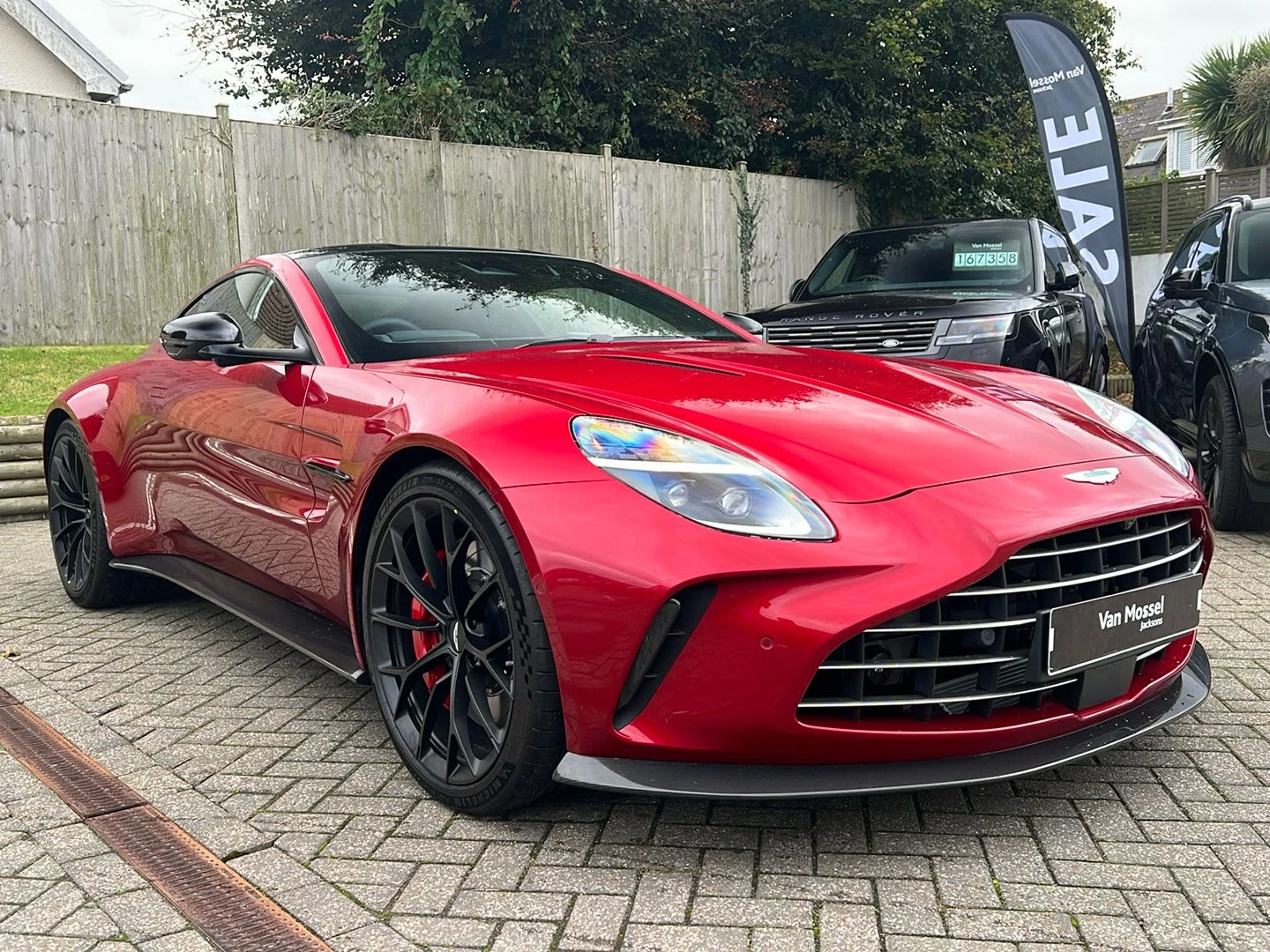 Aston Martin V8 Vantage, image 16