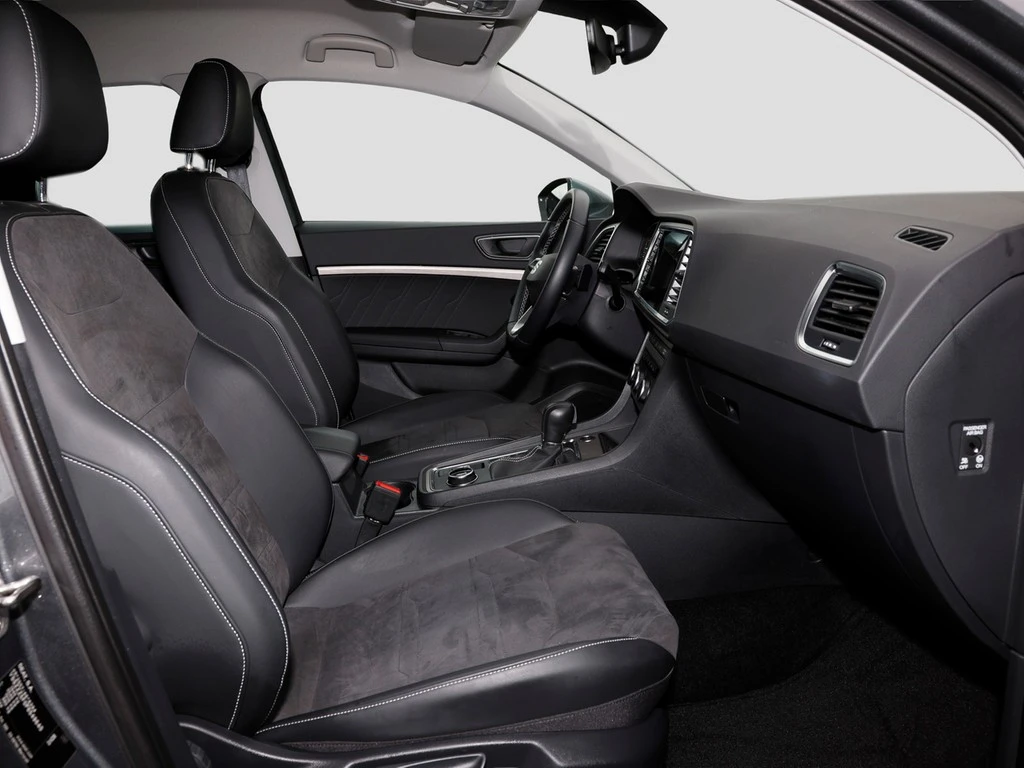 SEAT Ateca 1.5 TSI DSG Xperience /Navi/LED/AHK/RFK