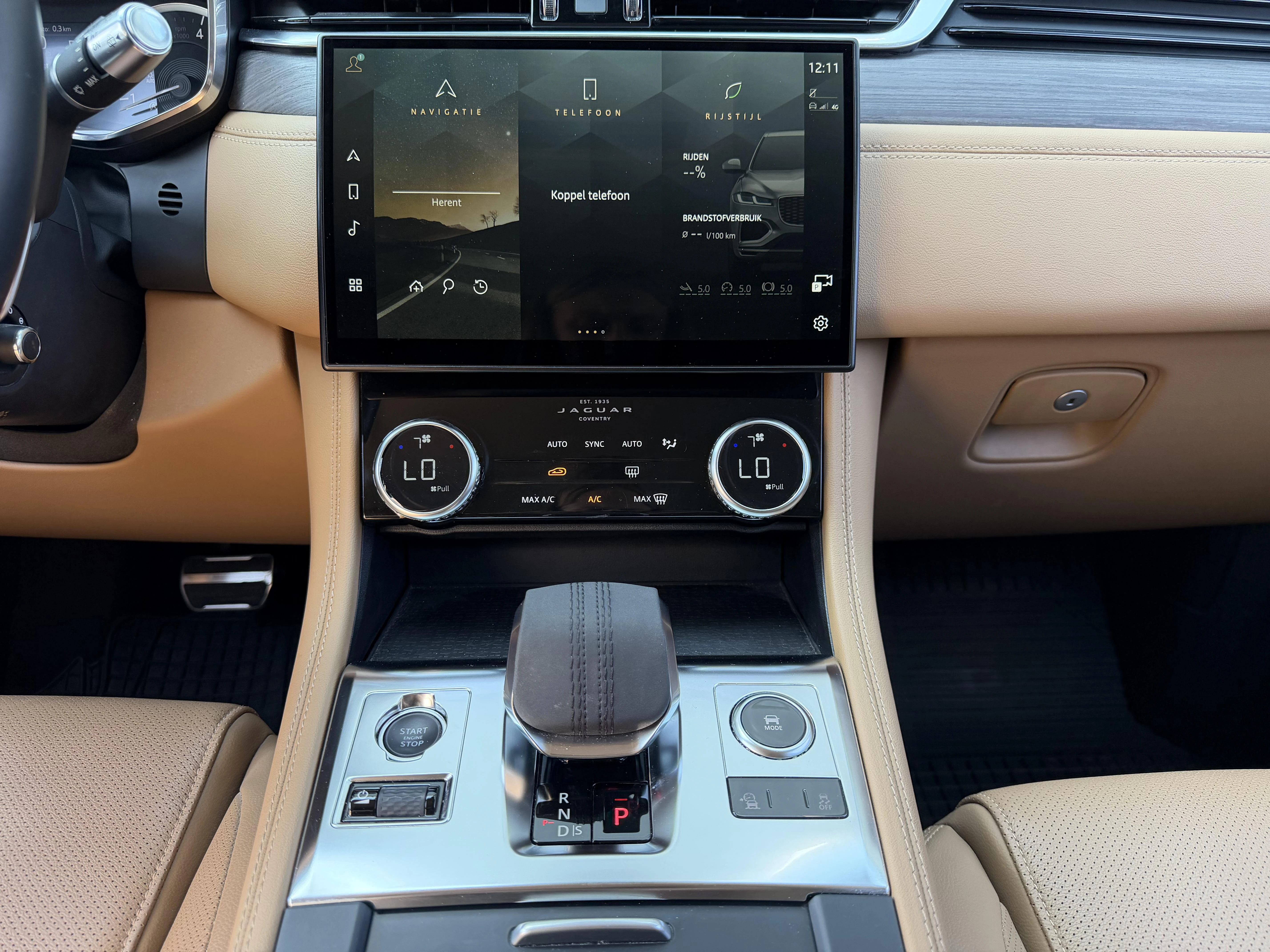 Jaguar F-PACE P250 SE AWD Auto. 22MY
