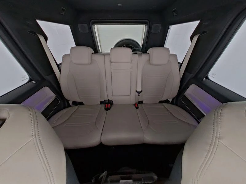 Mercedes-Benz-G-Klasse-image-6