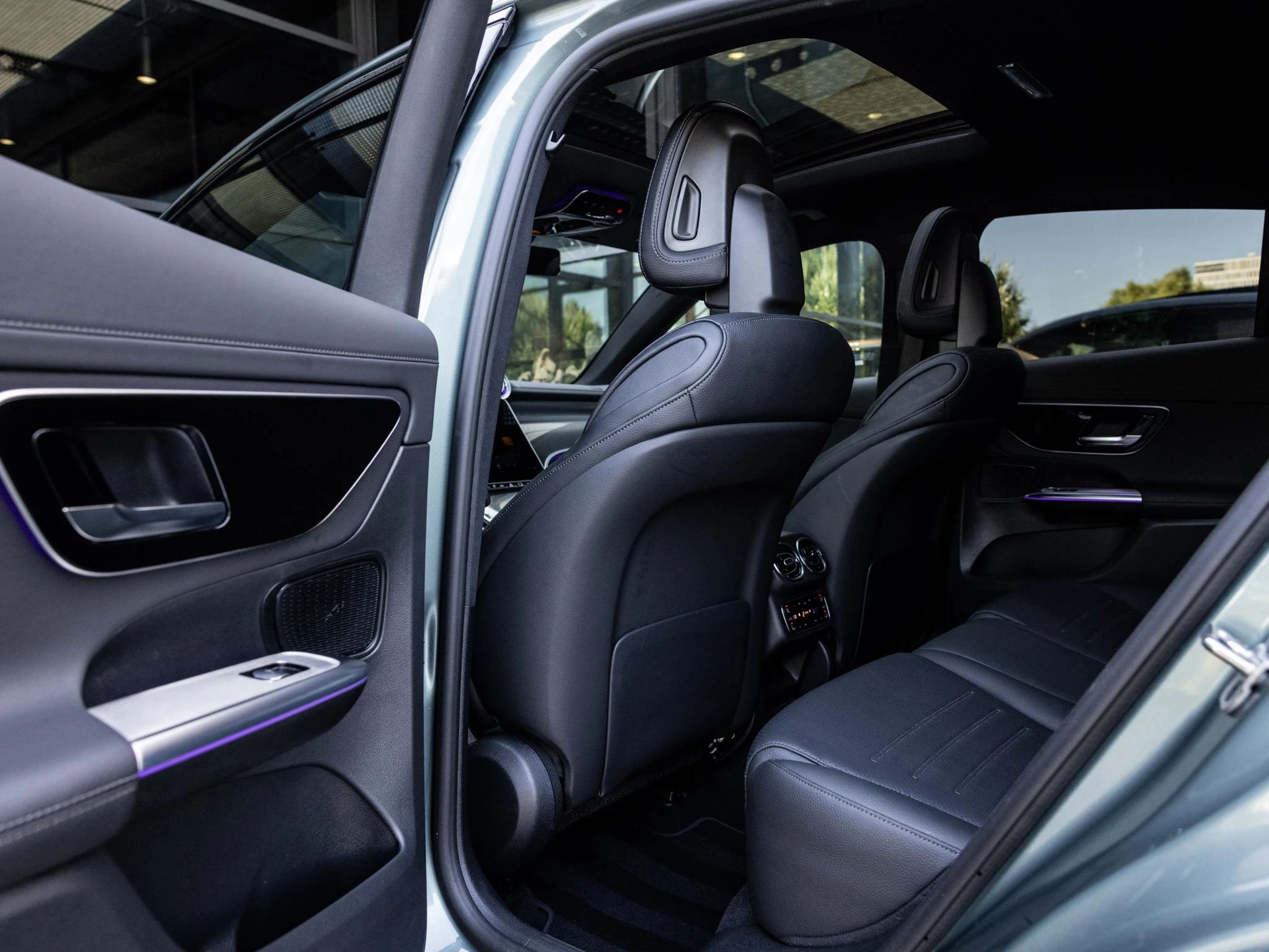 Mercedes-Benz-GLC-image-14