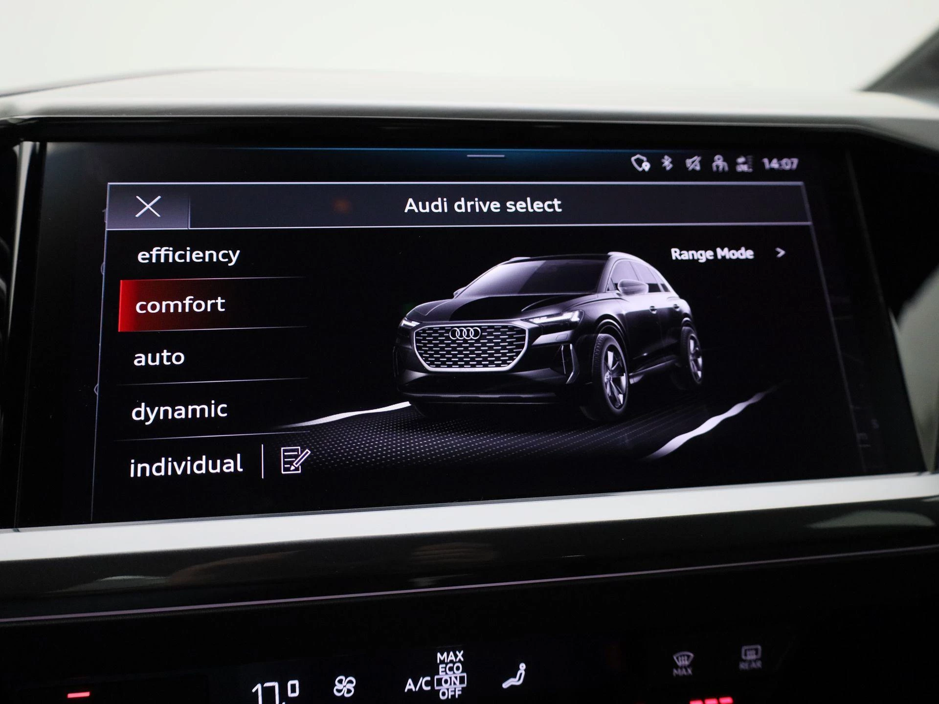 Audi-Q4 e-tron-image-30