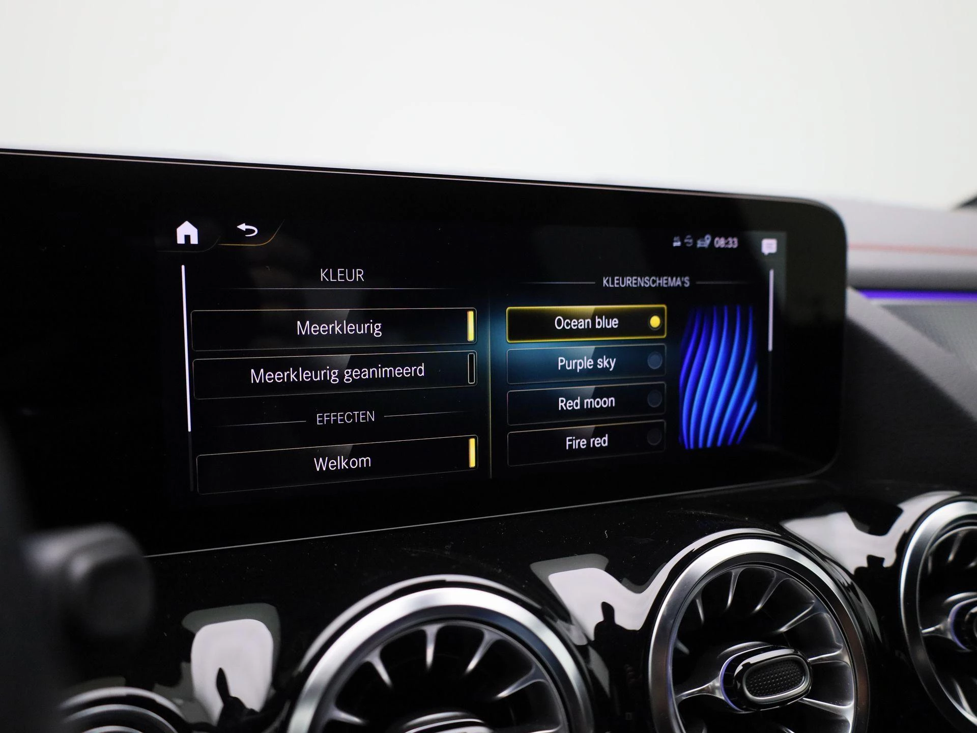 Mercedes-Benz-EQA-image-24