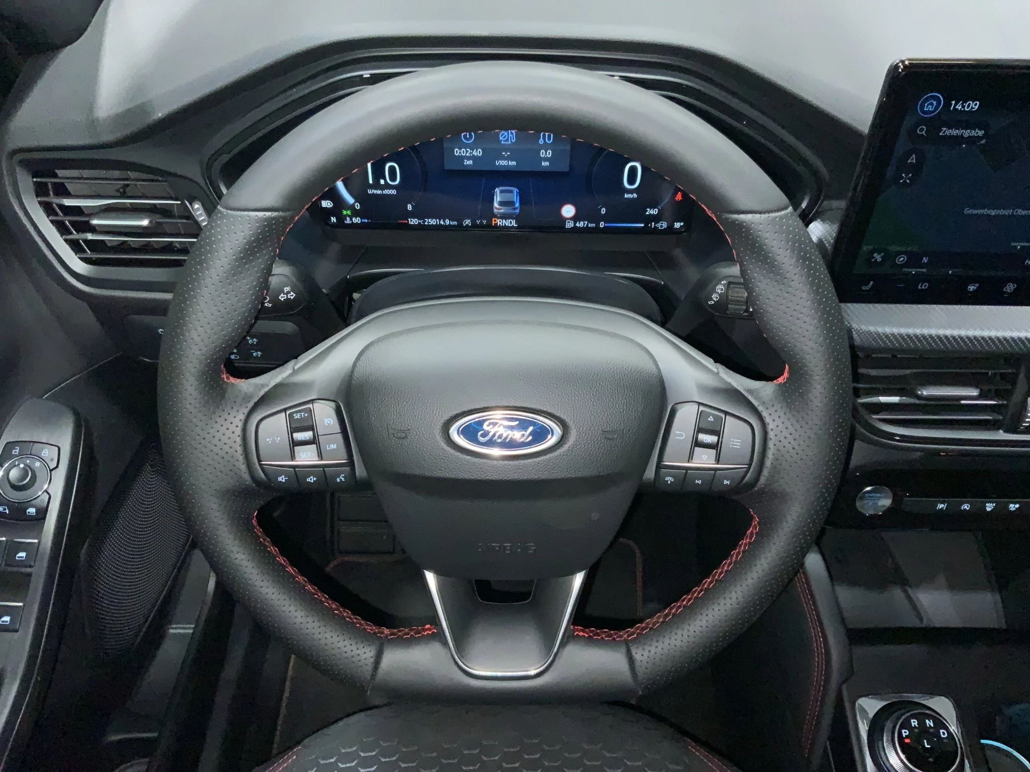Ford-Kuga-image-12