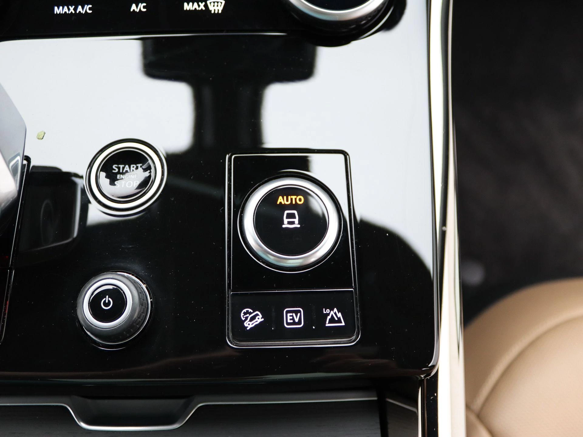 Land Rover-Range Rover Sport-image-27