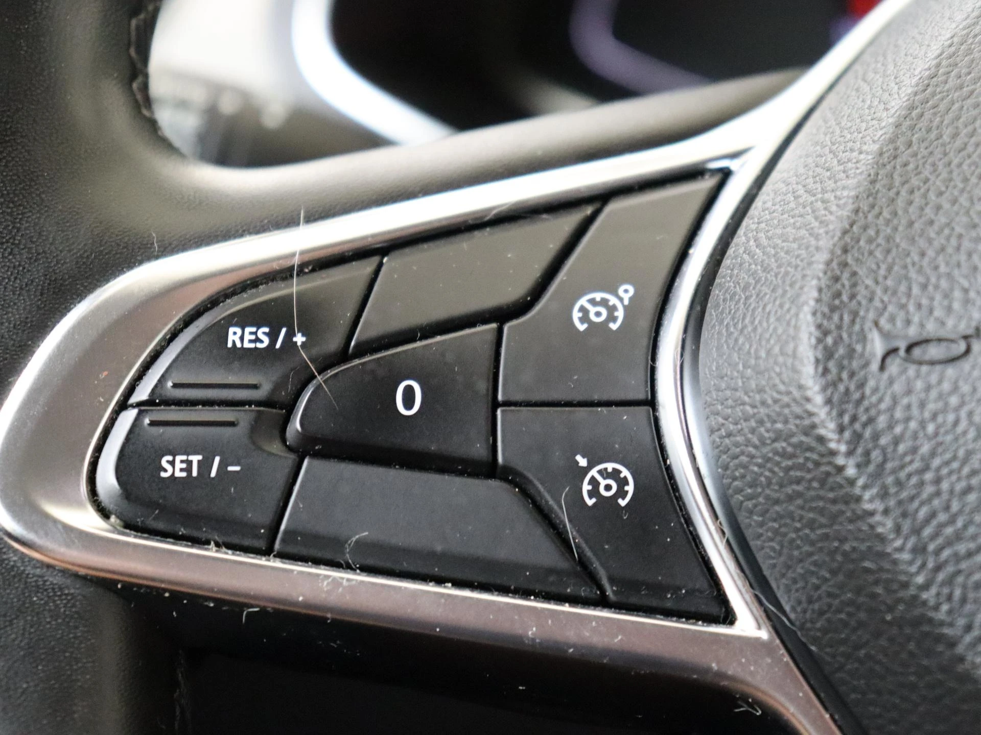 Renault-Captur-image-11