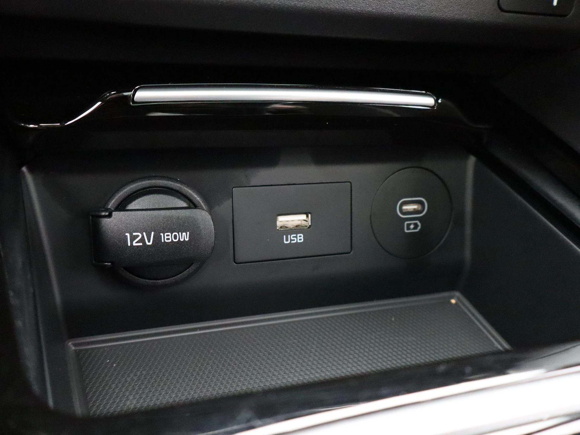 Kia-Ceed Sportswagon-image-14