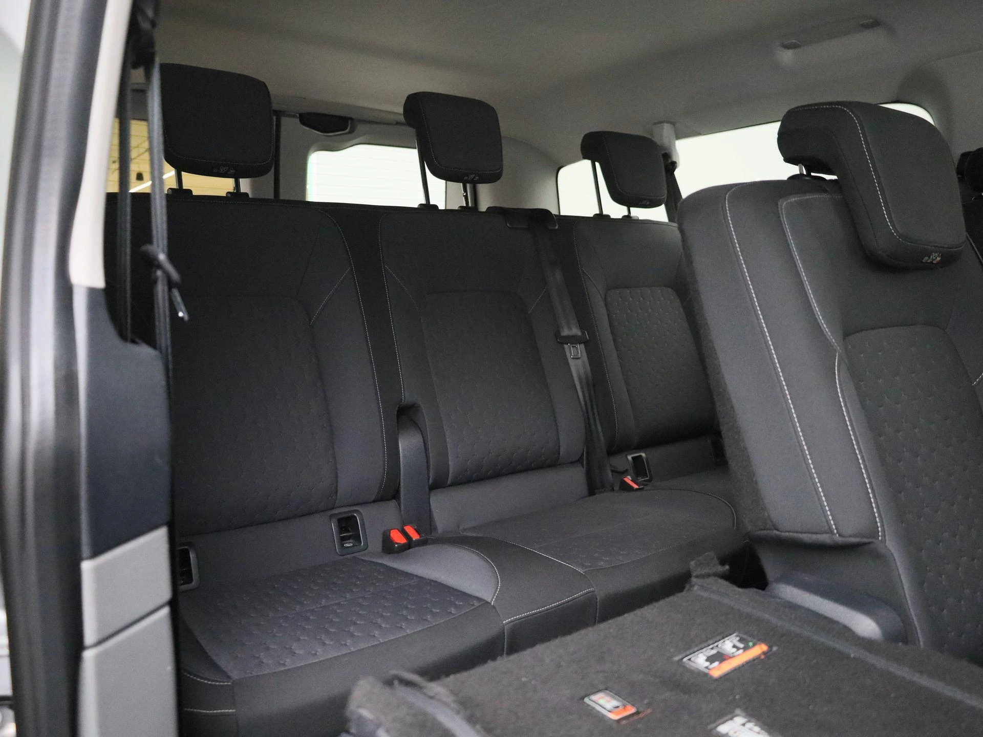 Ford-Transit Custom-image-11