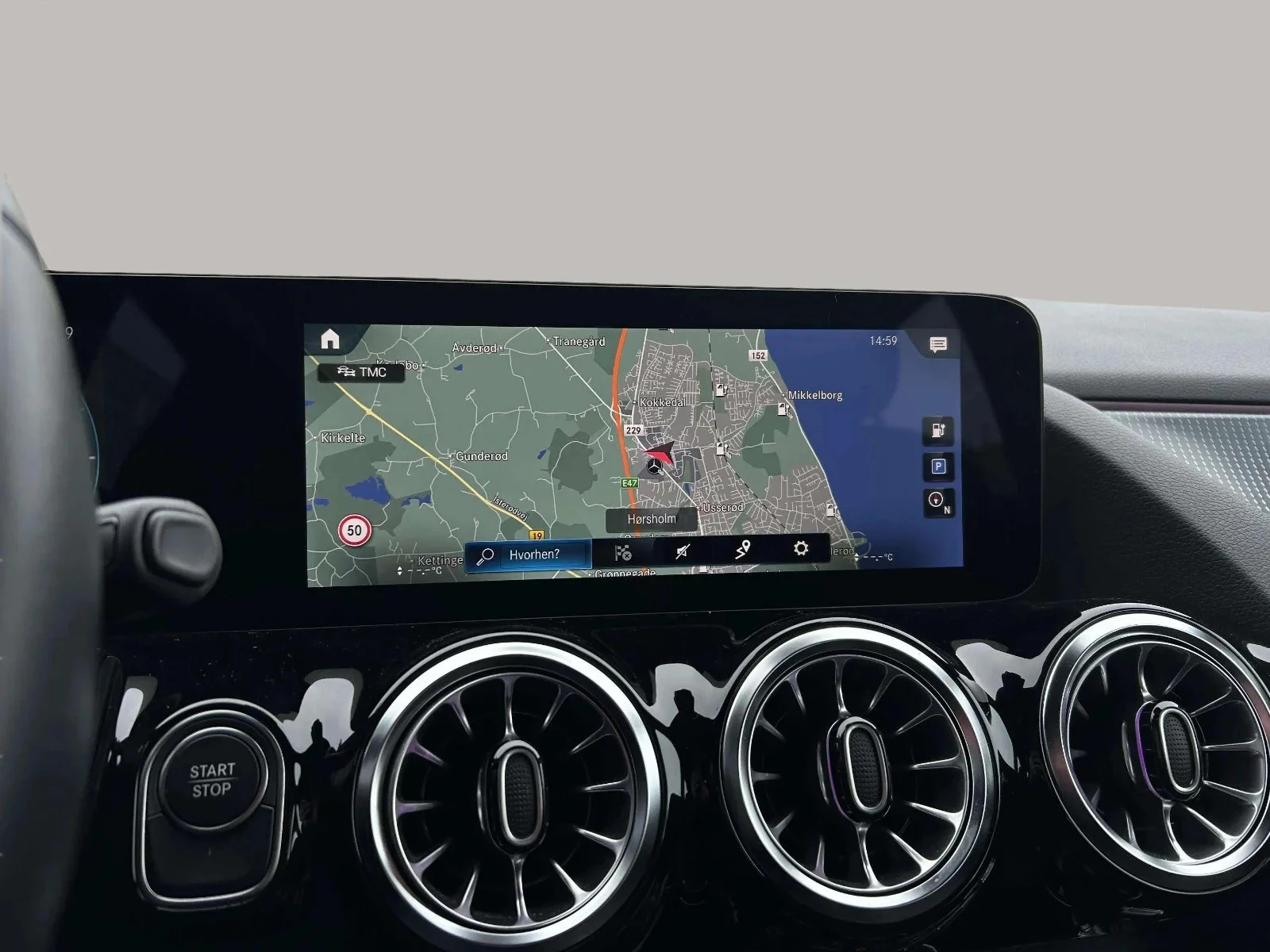 Mercedes-Benz-EQA-image-16