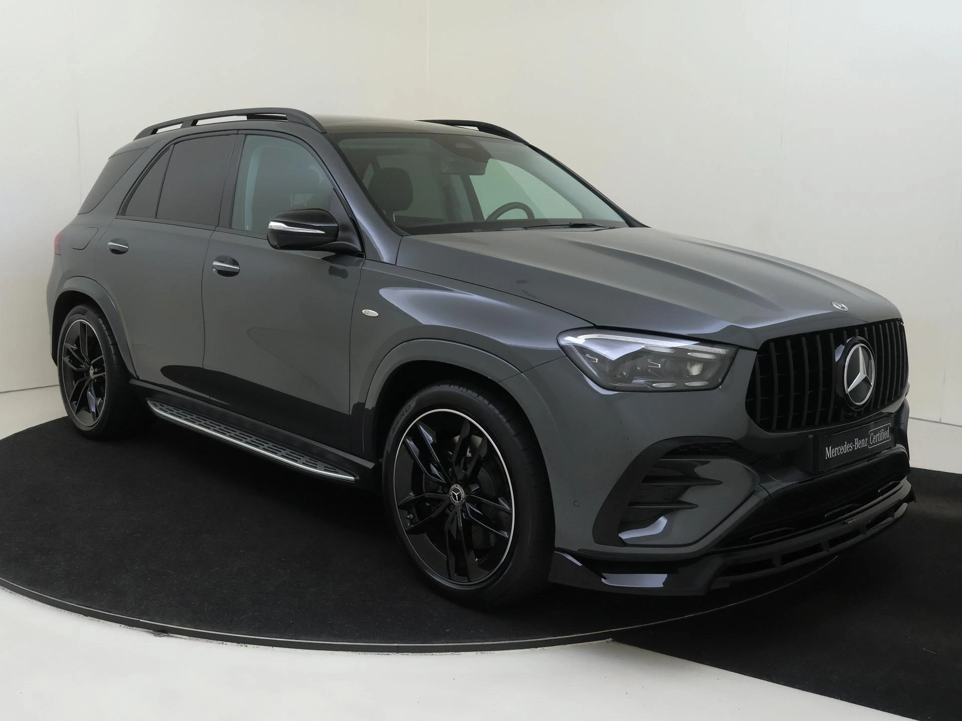 Mercedes-Benz-GLE-image-1