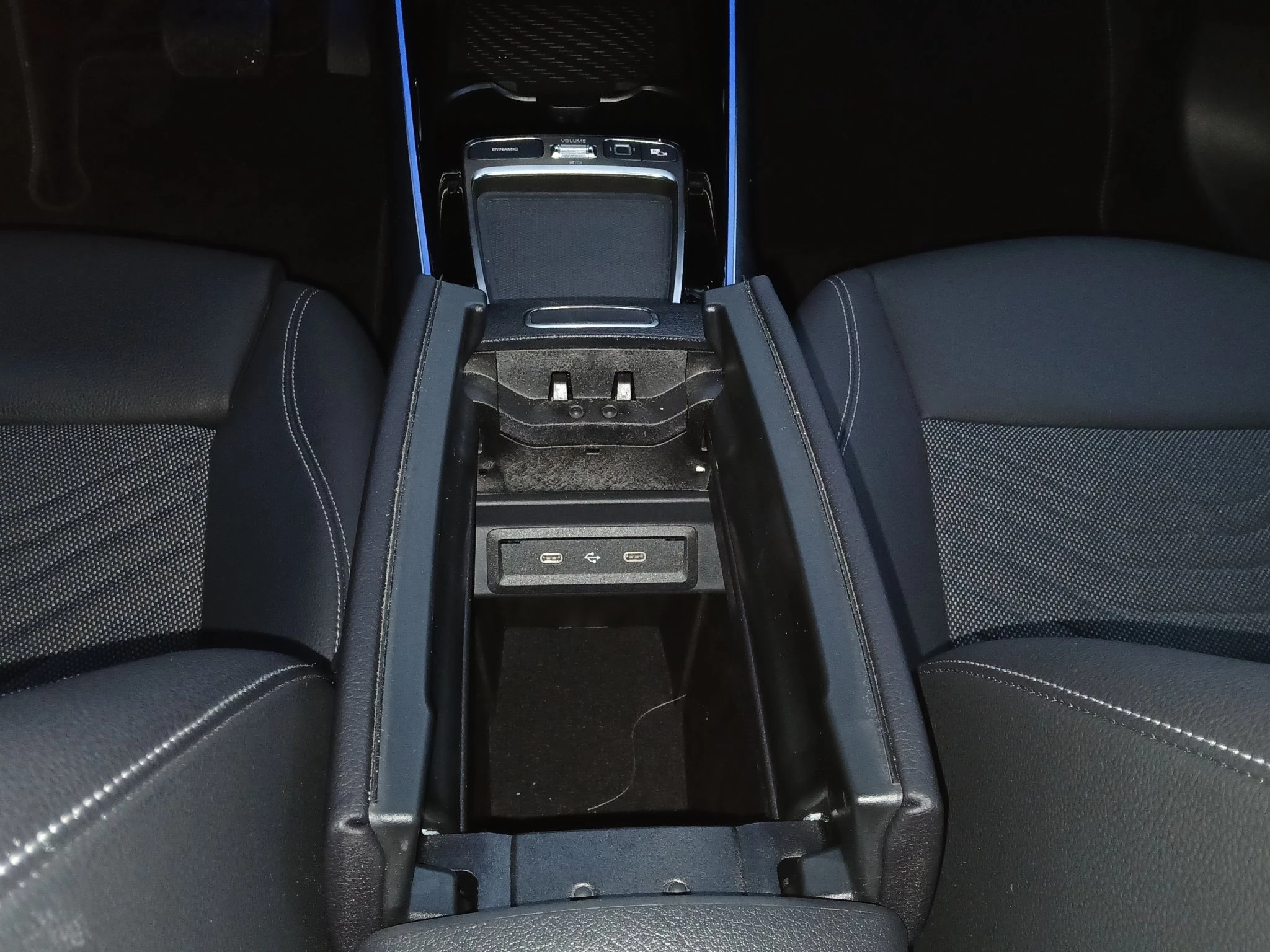 Mercedes-Benz GLB 200 Progressive AUT | LED | NAVI |