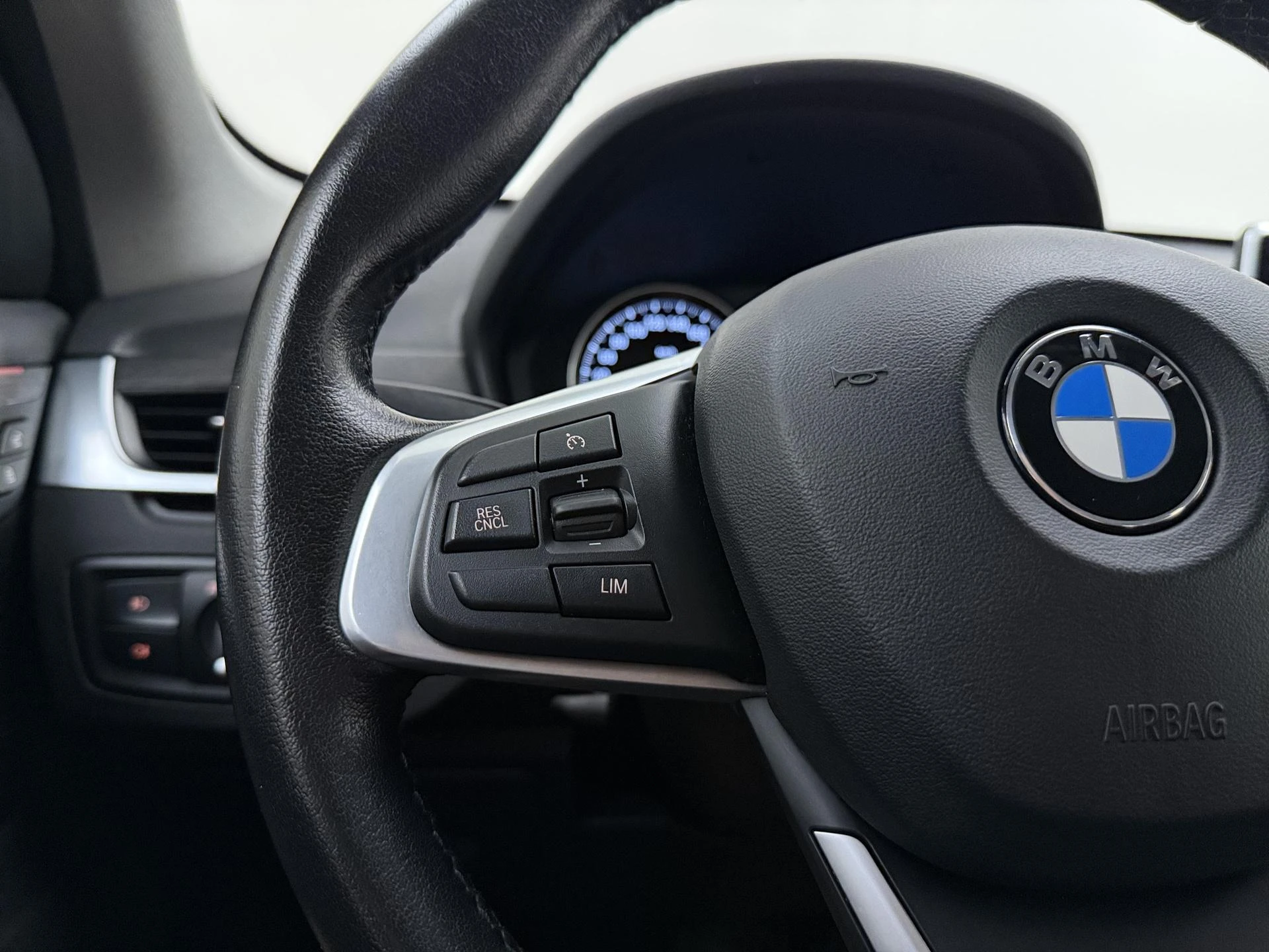 BMW X1 sDrive20i Orange Edition II