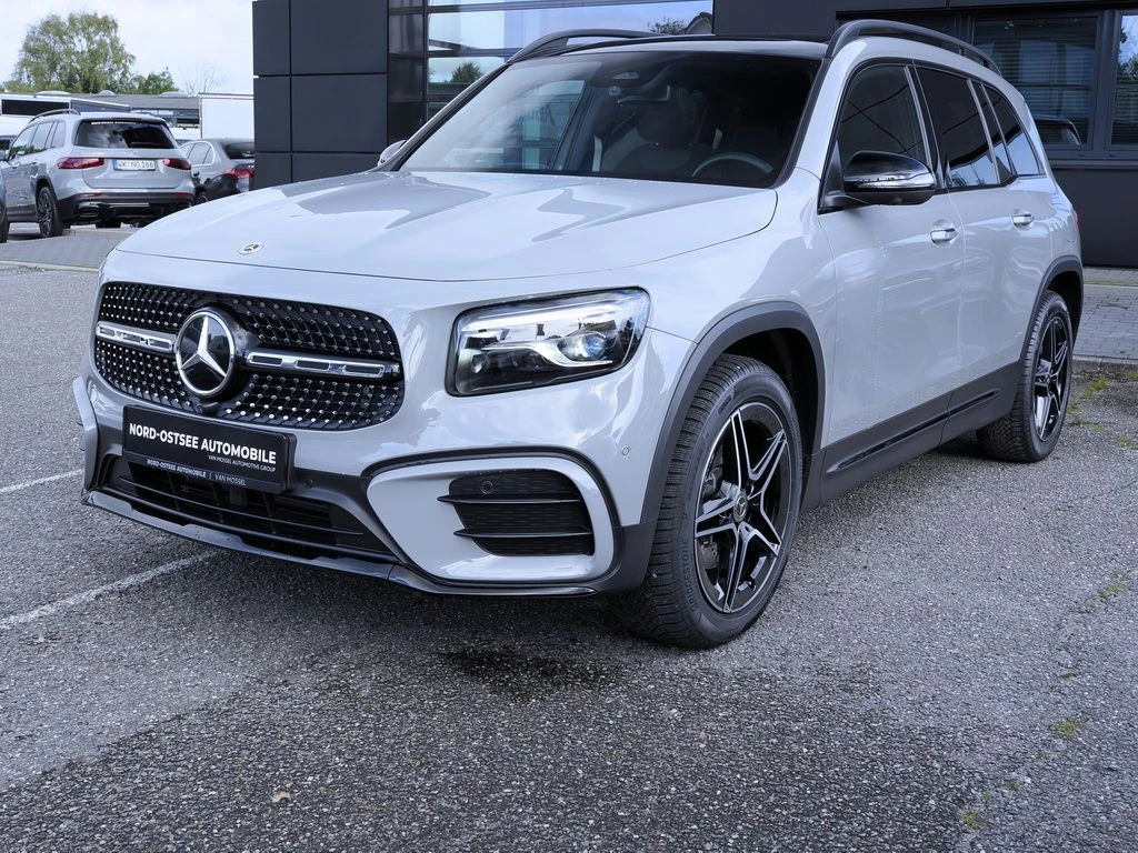 Mercedes-Benz-GLB 200 d-image-7