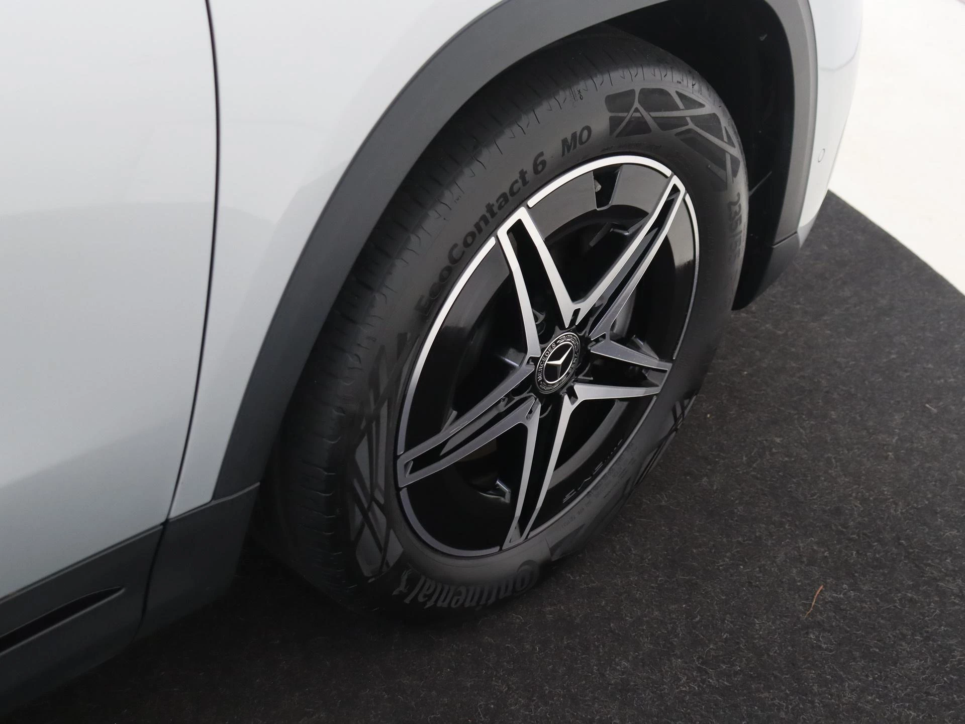 Mercedes-Benz-EQA-image-8