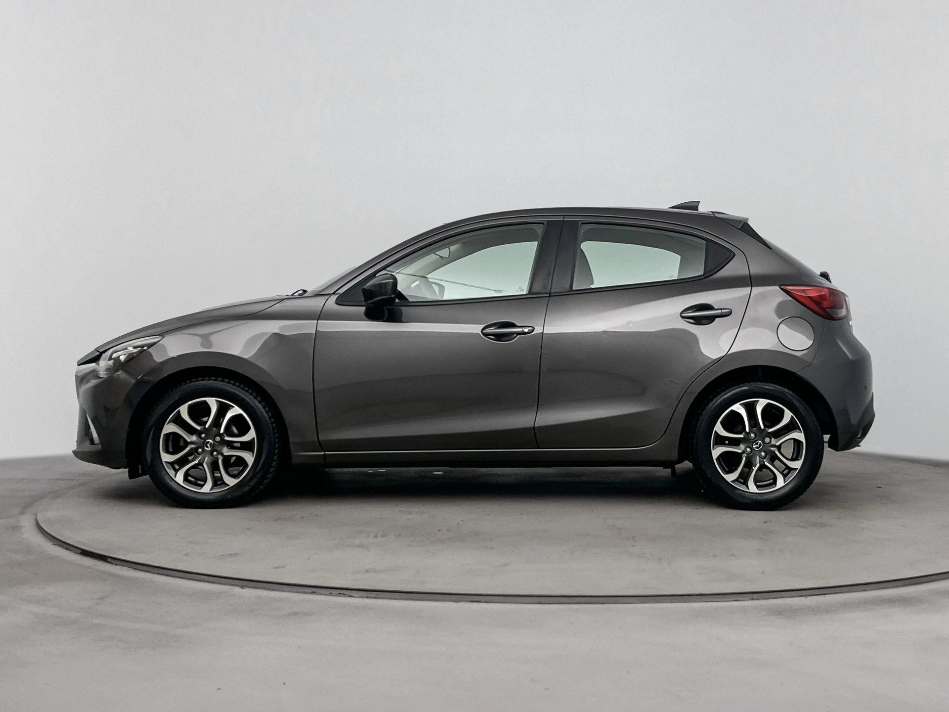 Mazda-2-image-1