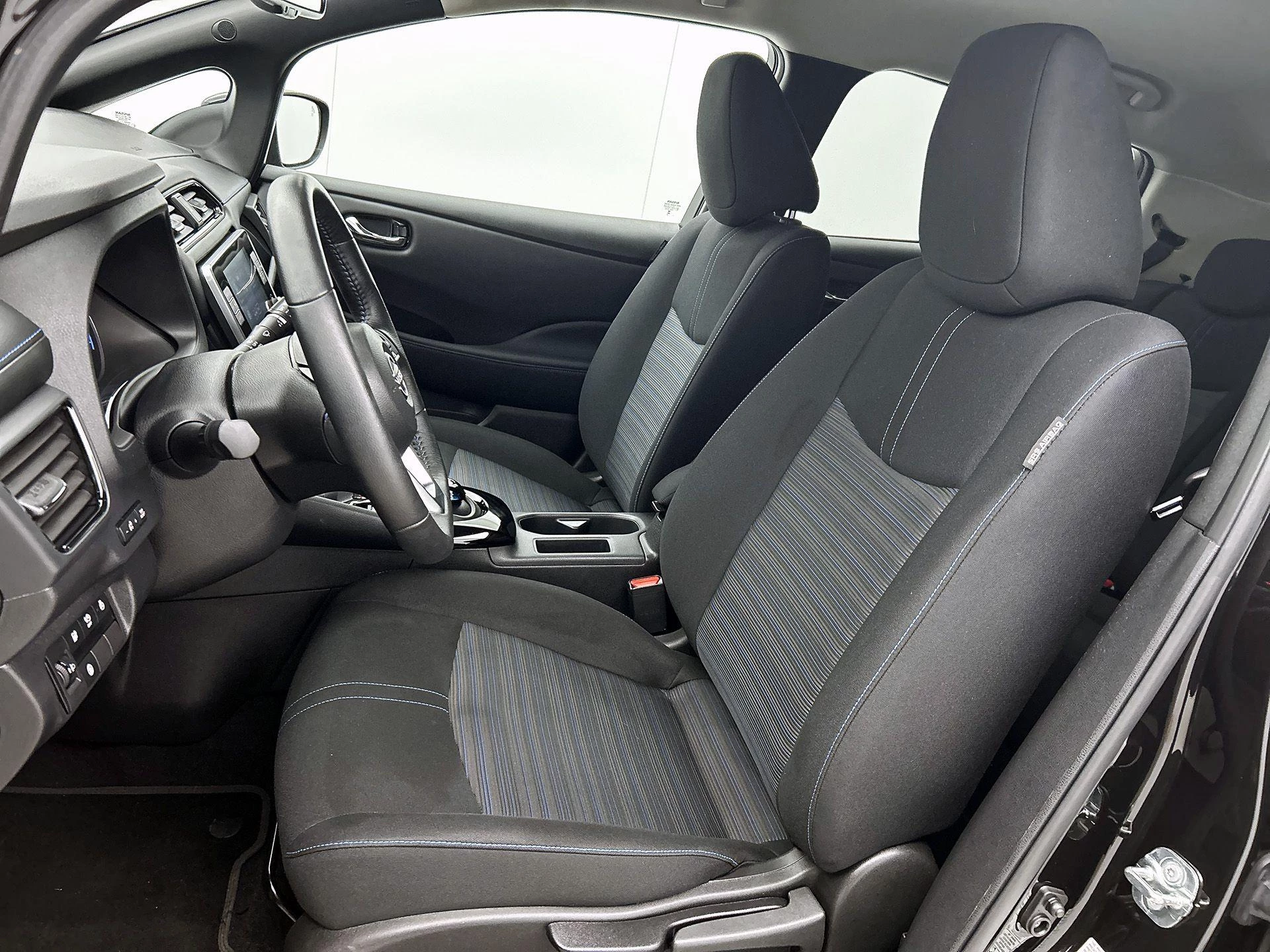 Nissan-Leaf-image-44