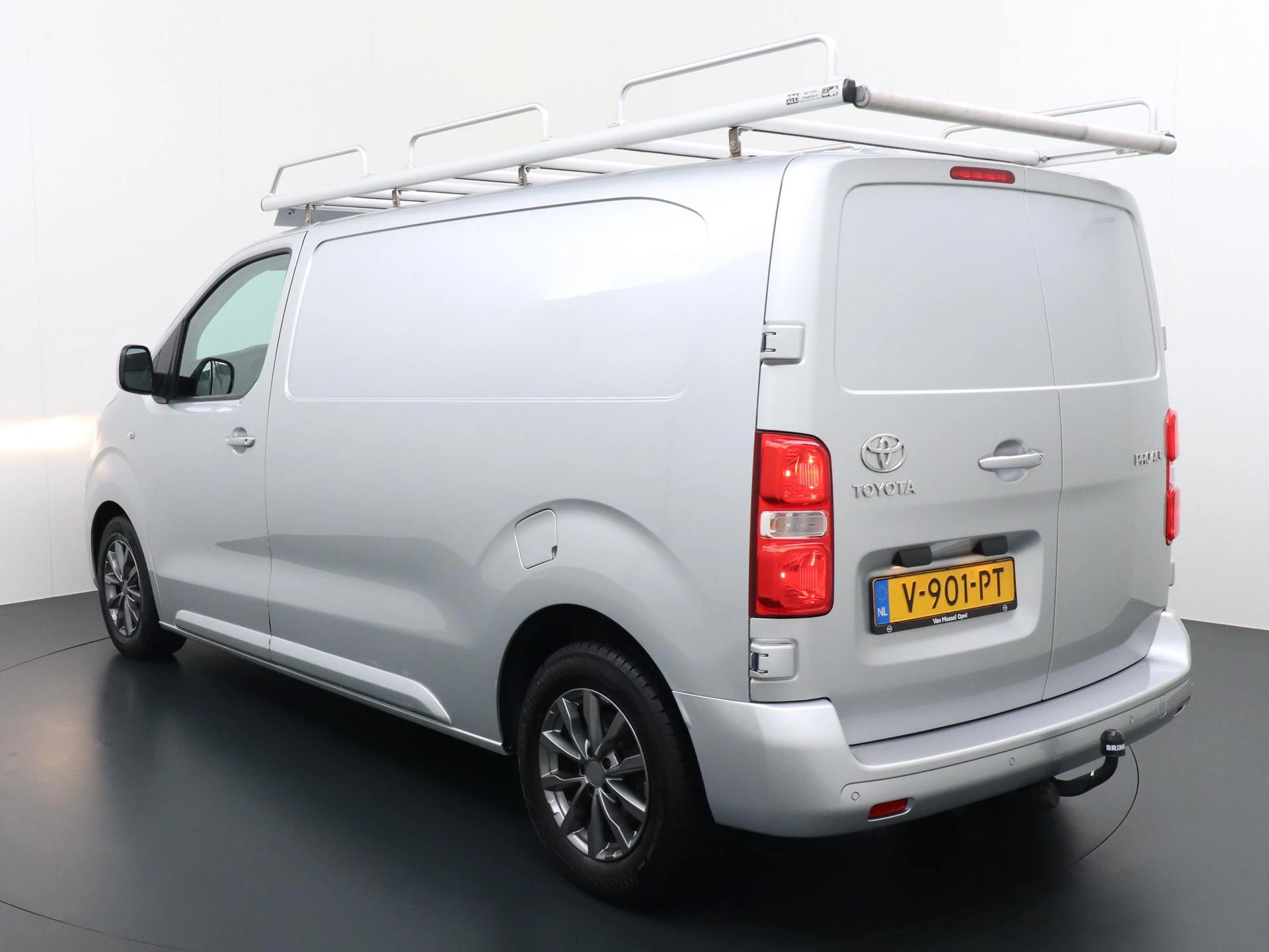 Toyota-ProAce-image-1